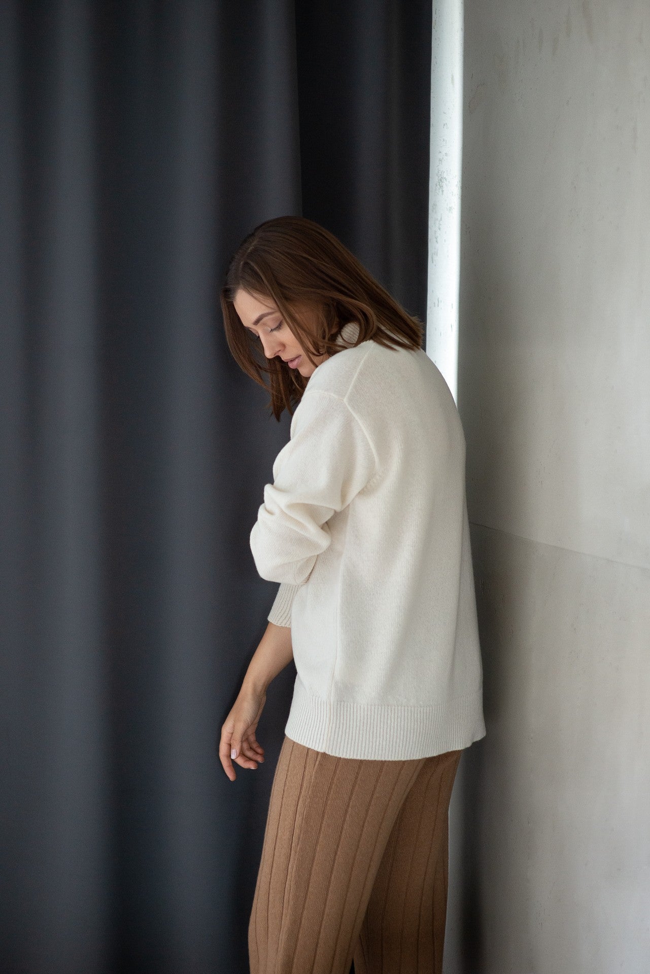 Cosy Classic Oversized Wool Turtleneck - White