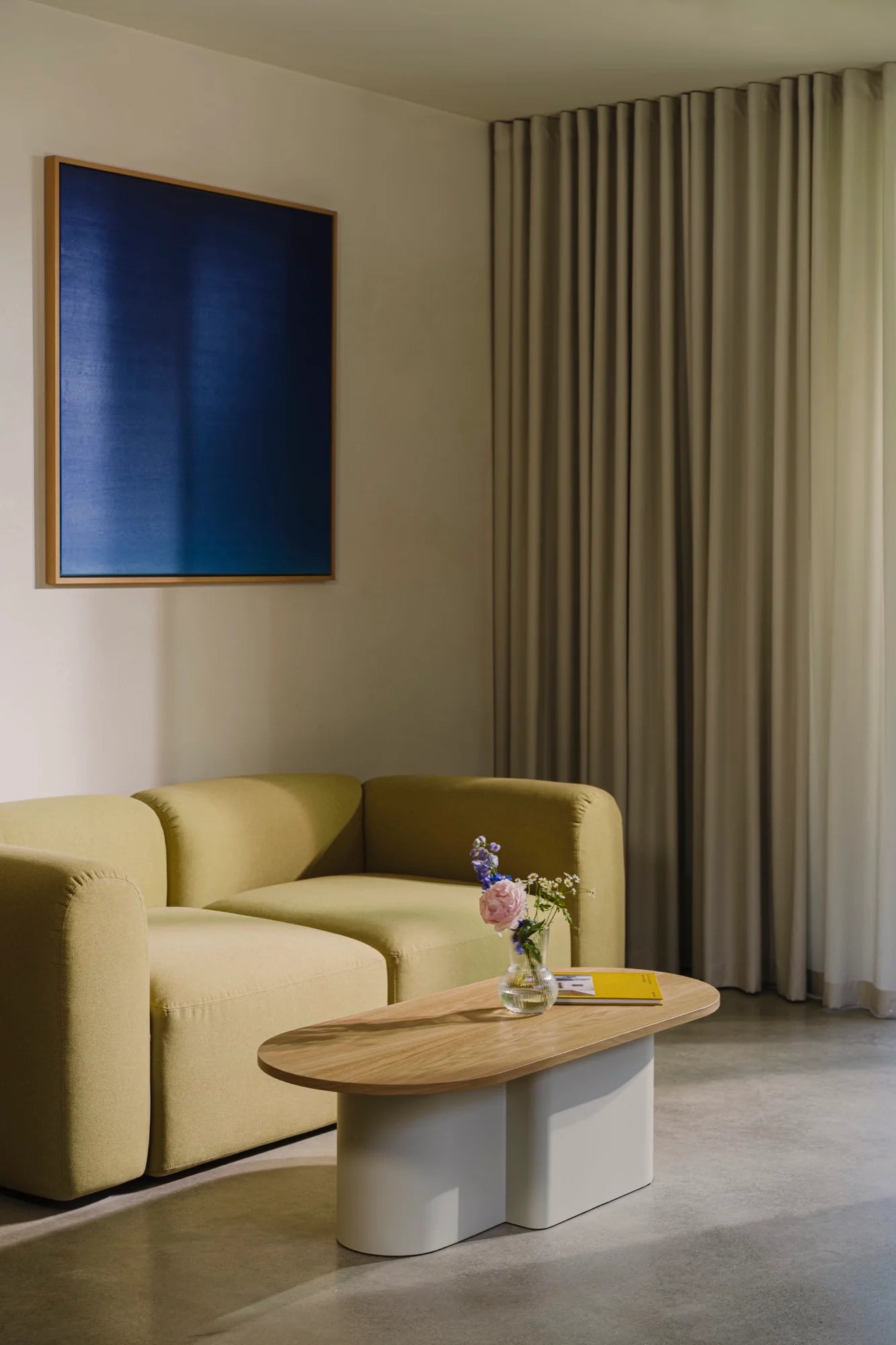 Flom Sofa 2-Seater