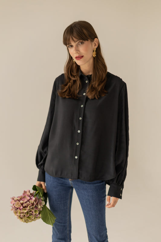 Noel Oversized Shirt - Black