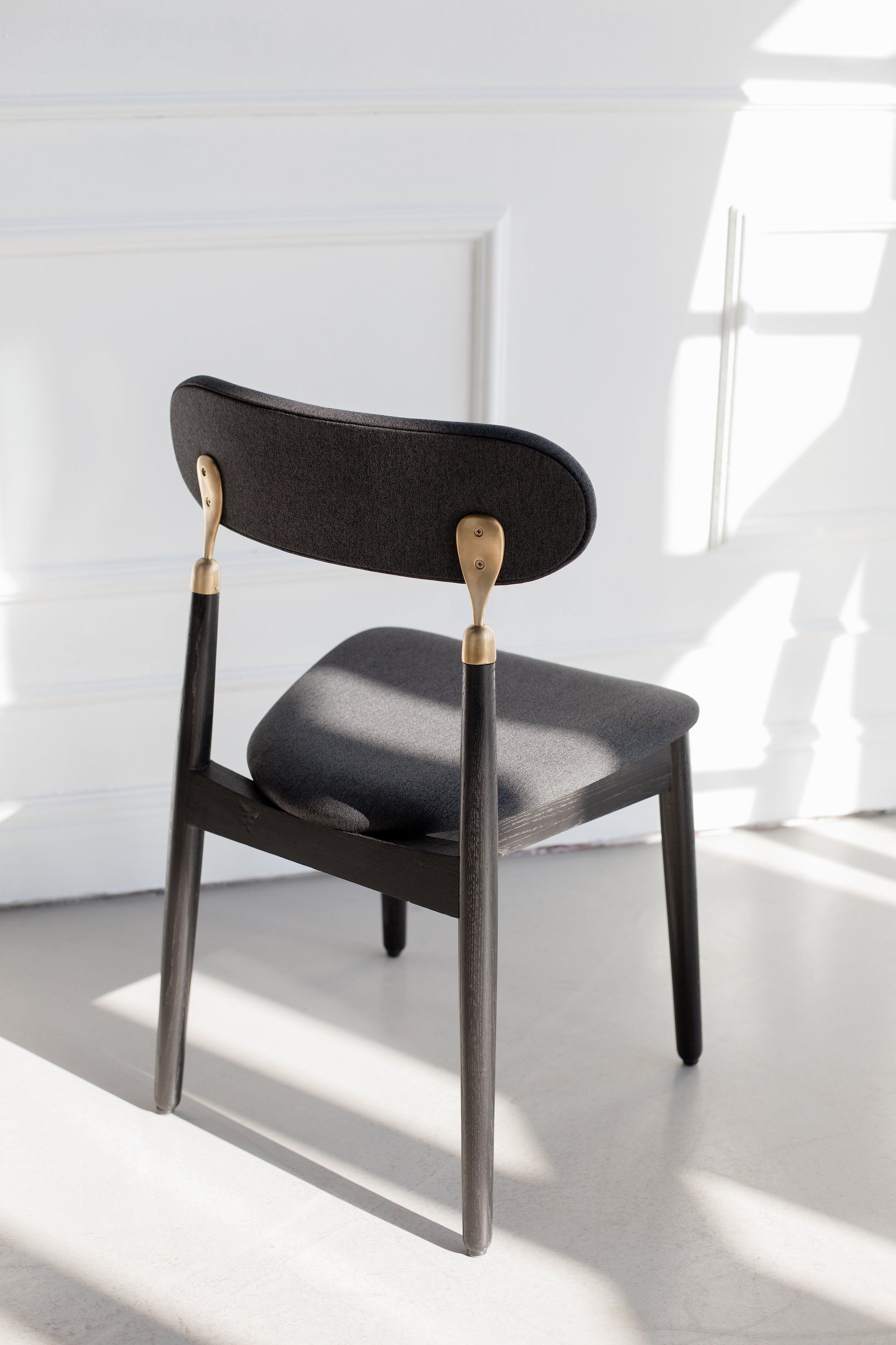 oak kitchen & dining room black woven chair