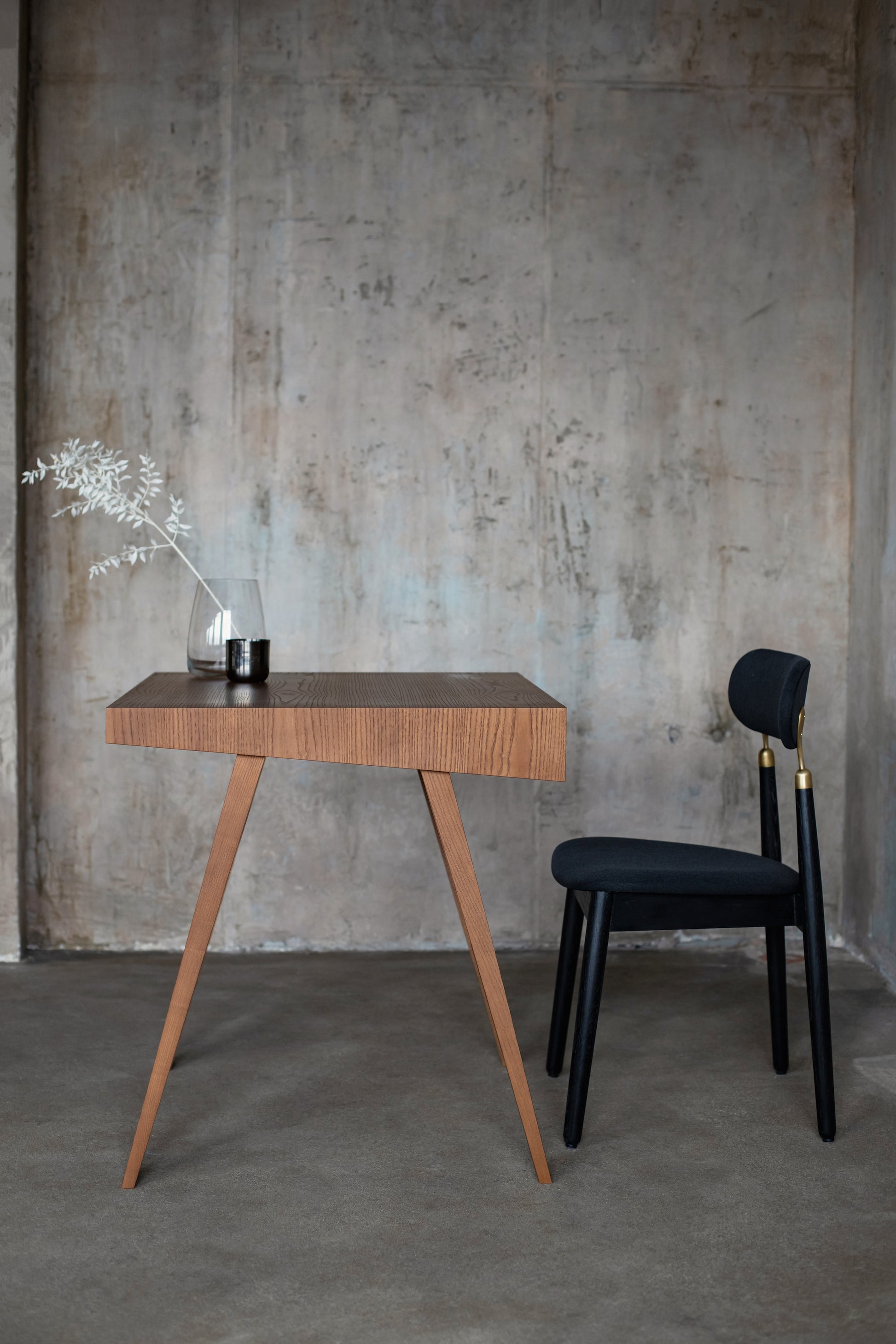 oak kitchen & dining room black woven chair