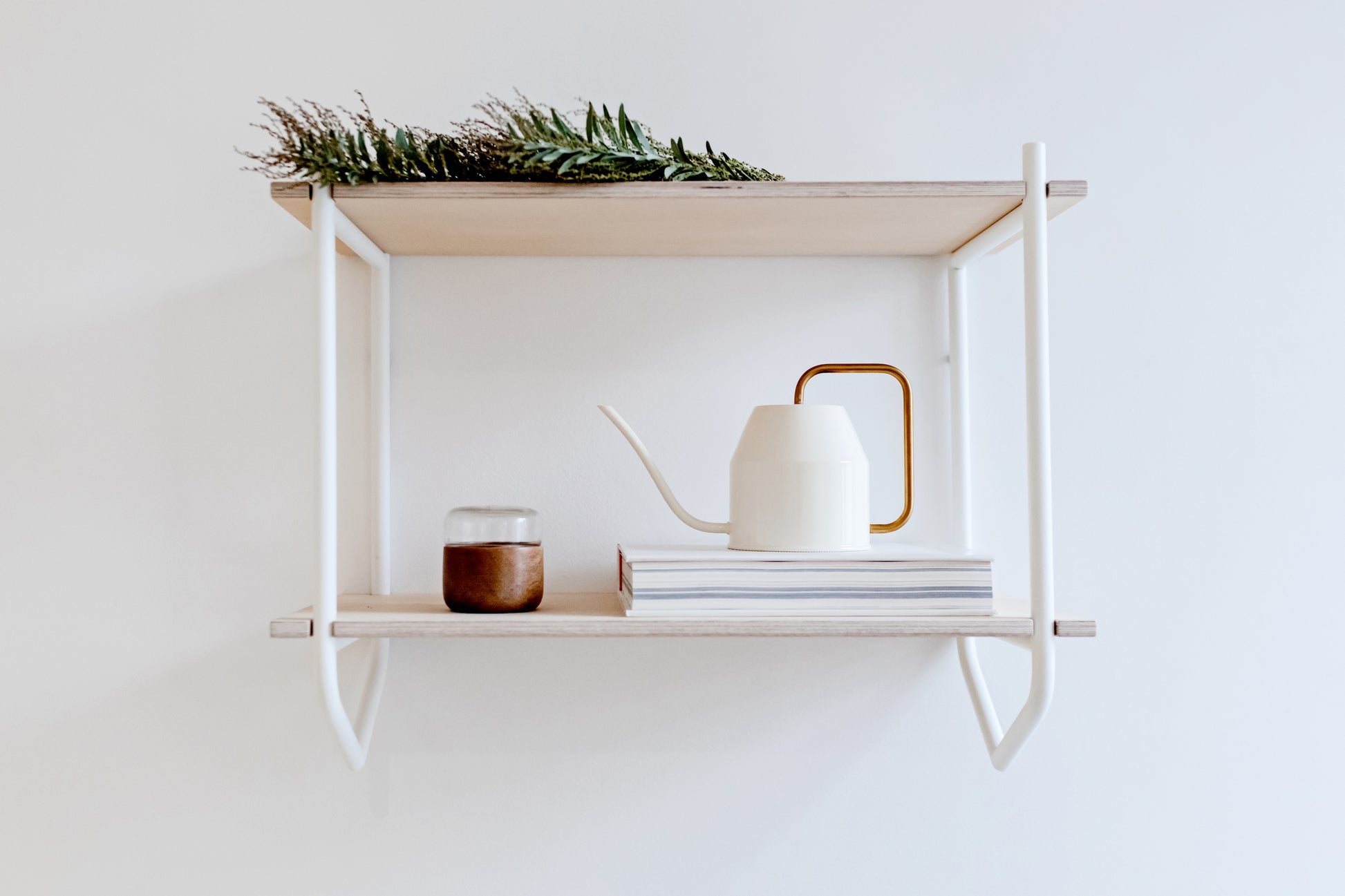 dessus white frame shelf