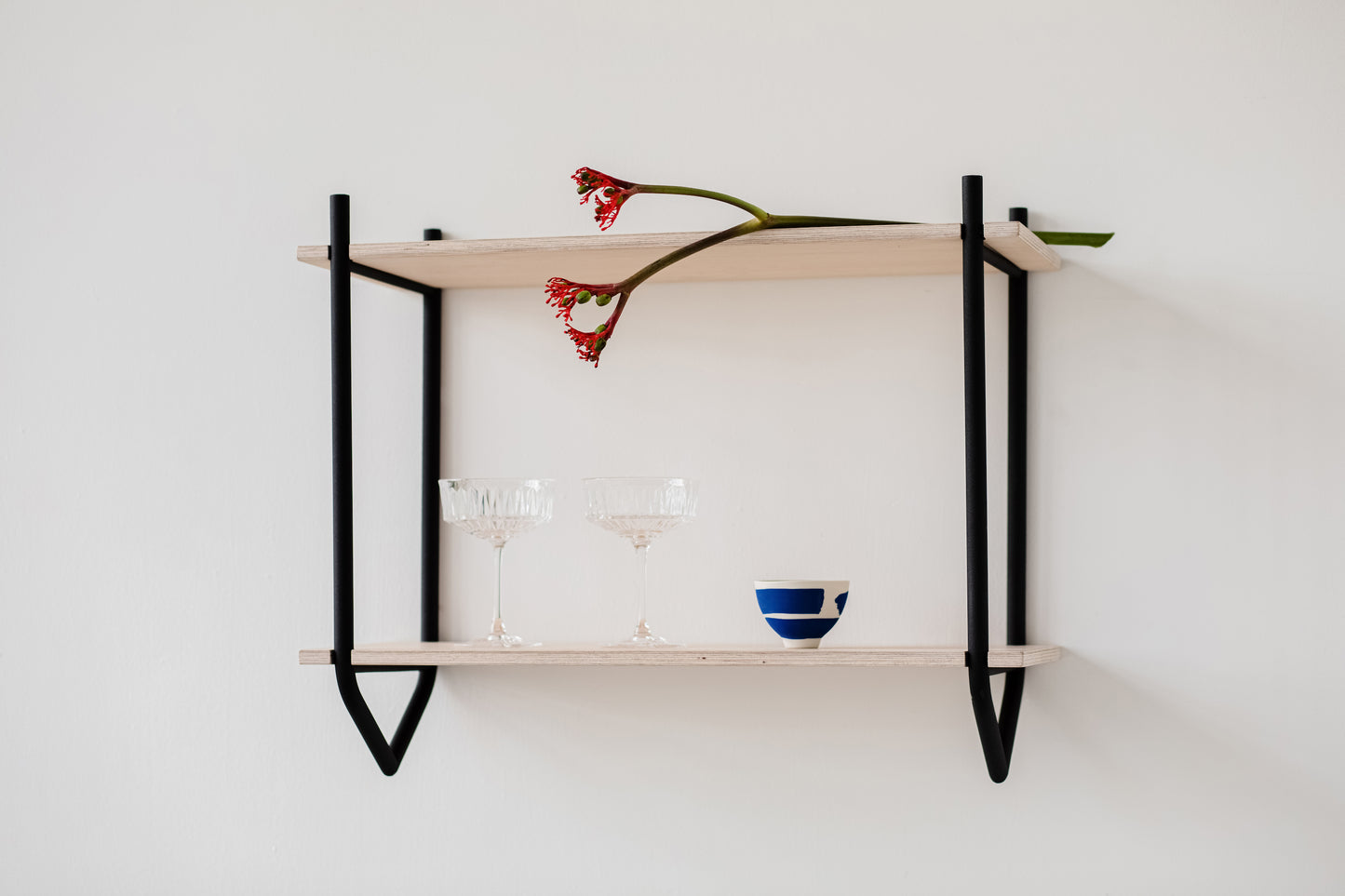dessus black frame shelf