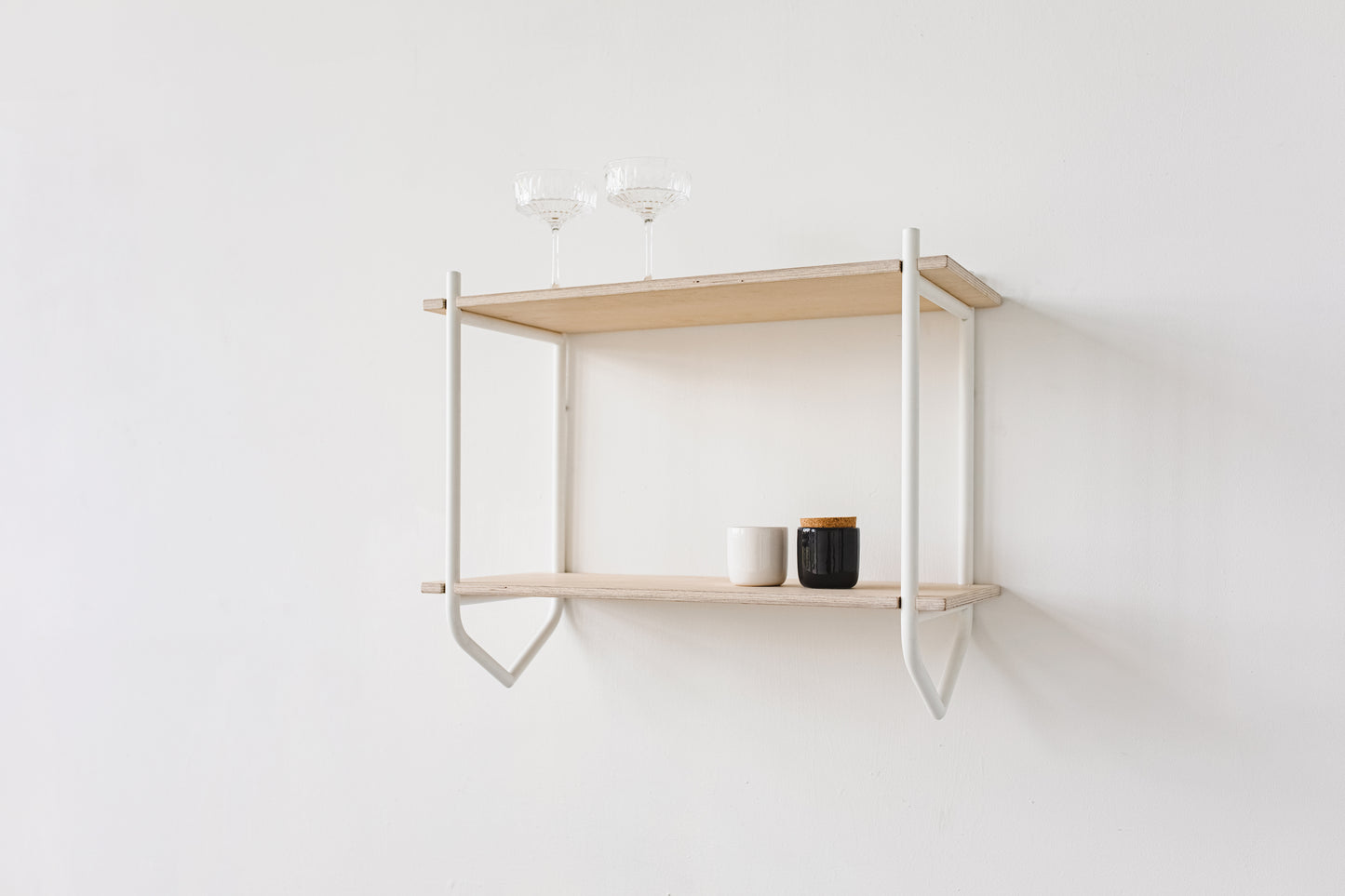 dessus white frame shelf