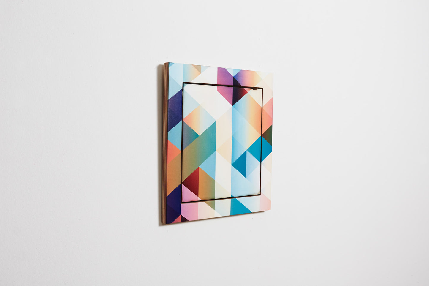 Fläpps Shelf 40×40 – Criss Cross Red