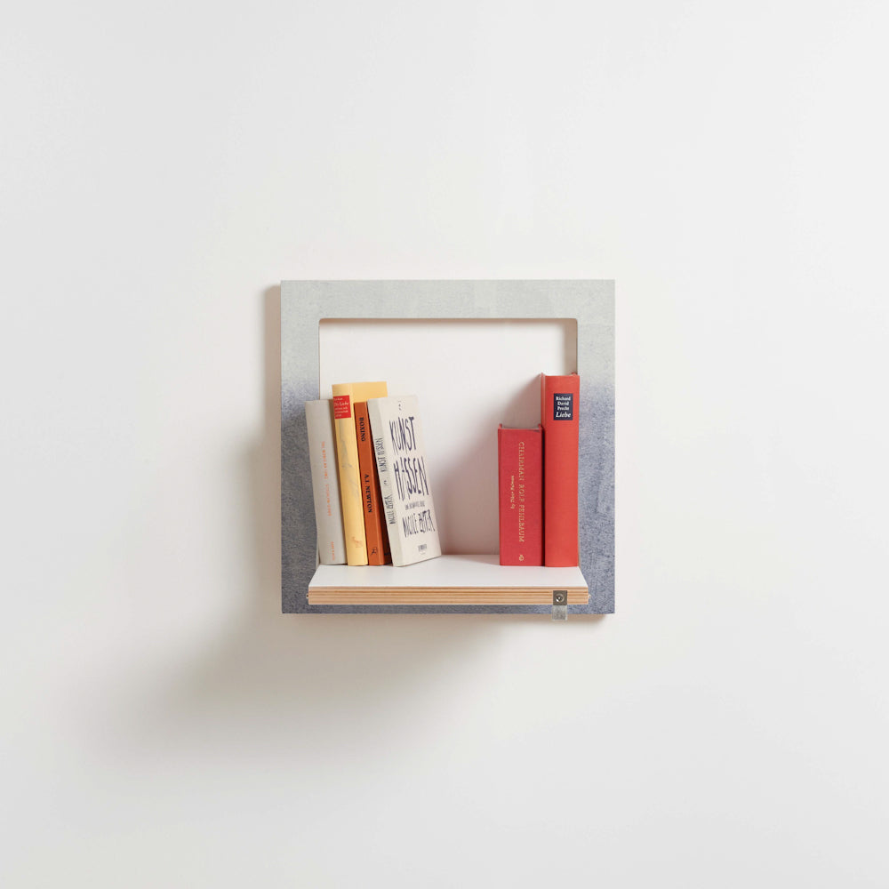 Fläpps Shelf 40×40 – Fading Grey – Monika Strigel