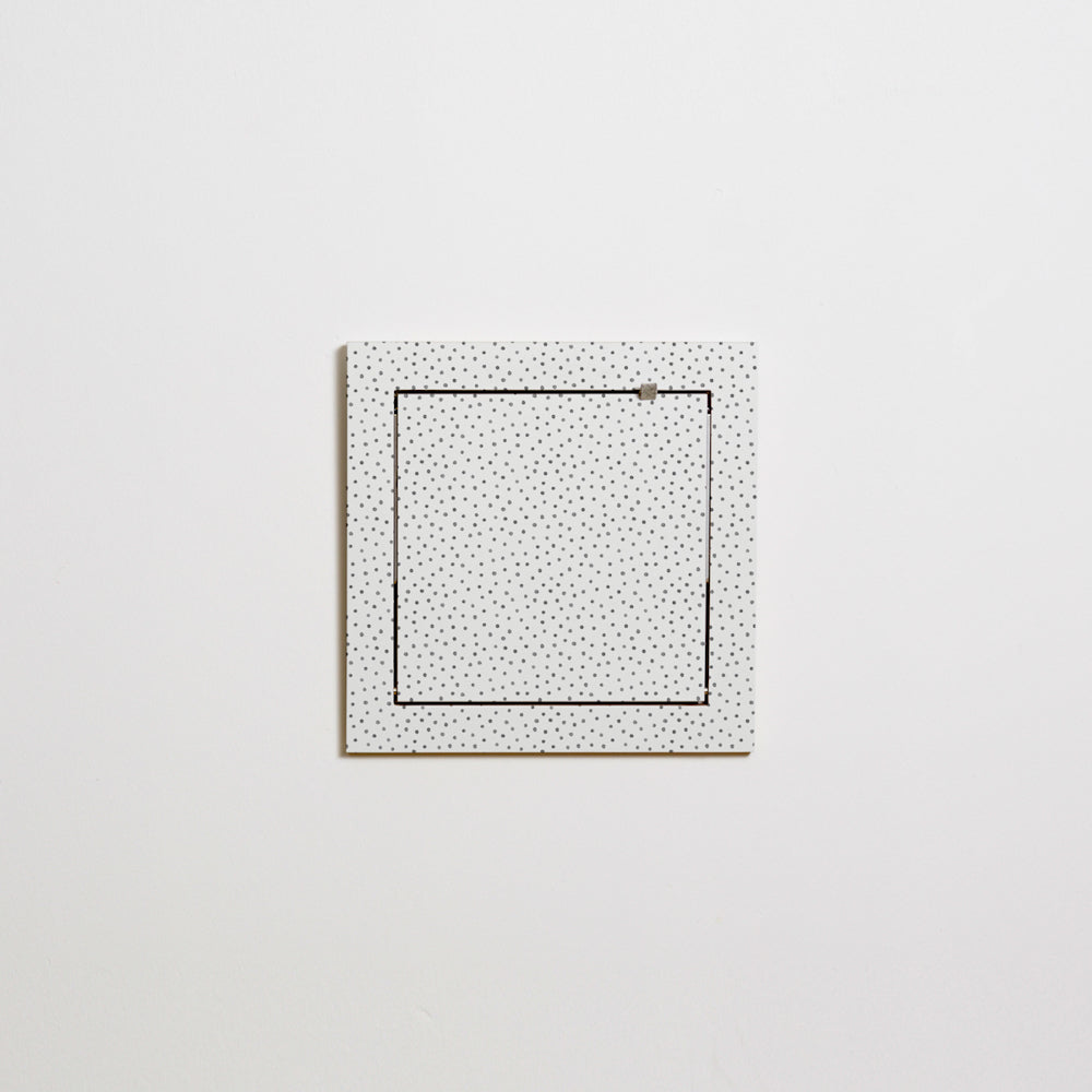 Fläpps Shelf 40×40 – Watercolor Dots