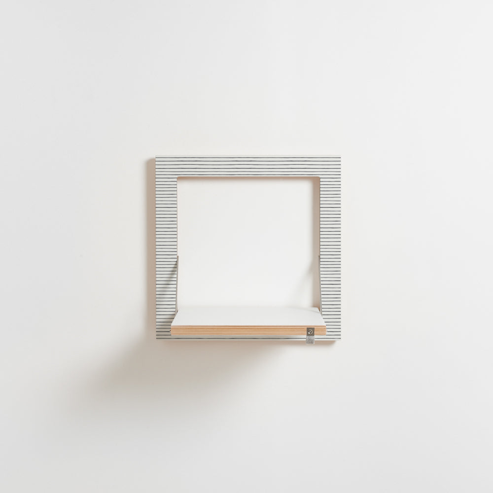 Fläpps Shelf 40×40 – Watercolor Stripes