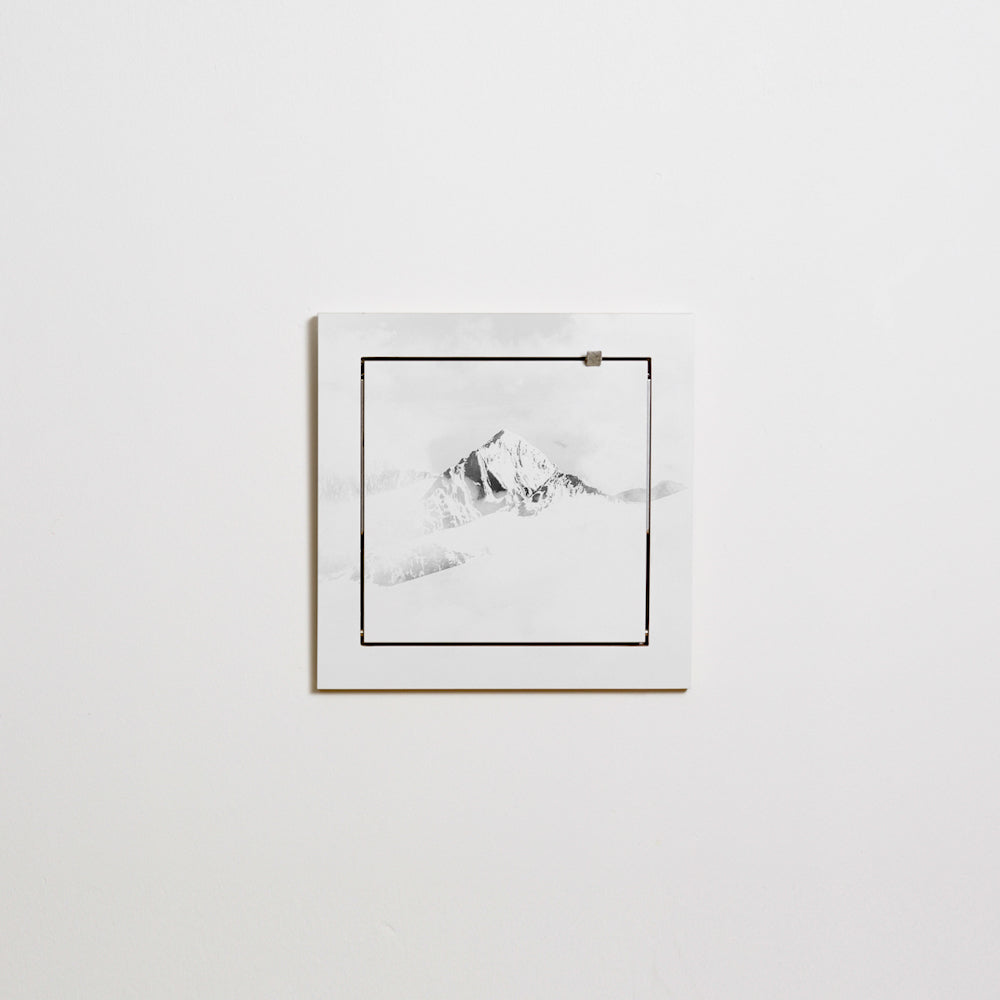Fläpps Shelf 40×40 – Vallunaraju – Joe Mania