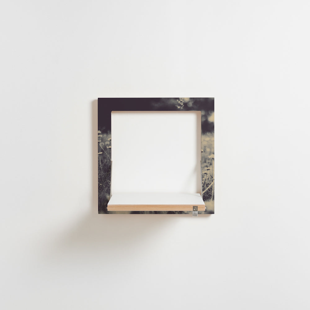 Fläpps Shelf 40×40 – Wild and Free – Ingrid Beddoes