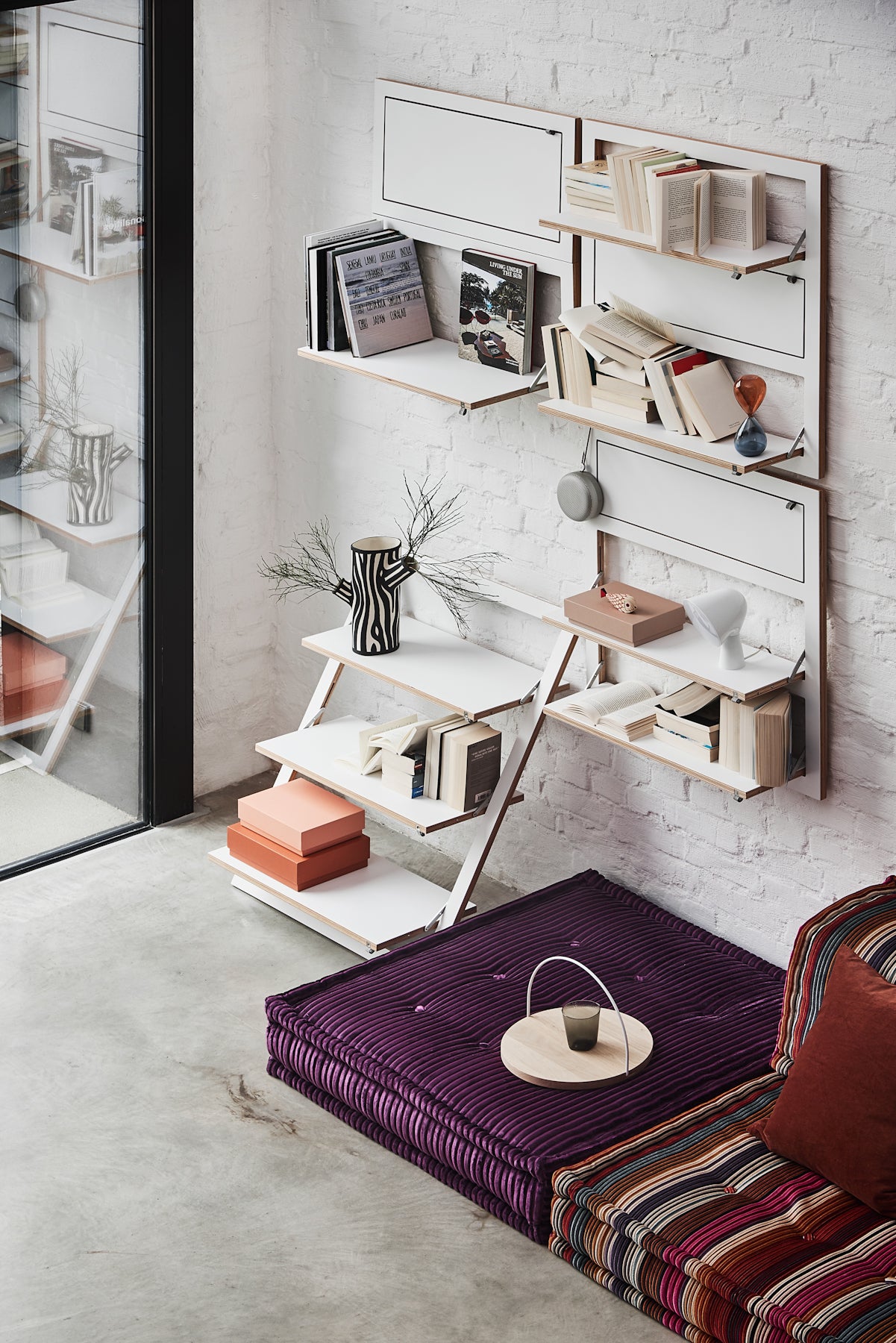 White Fläpps Leaning Shelf 80×100-3