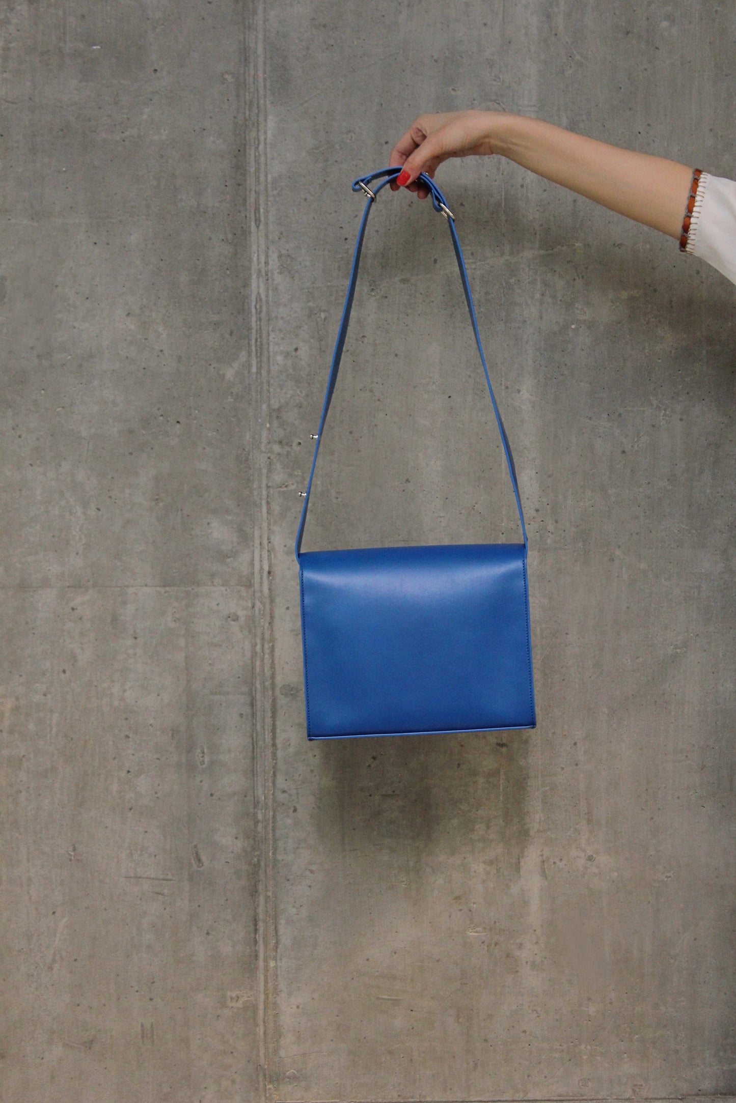 Stout Crossbody Electric Blue