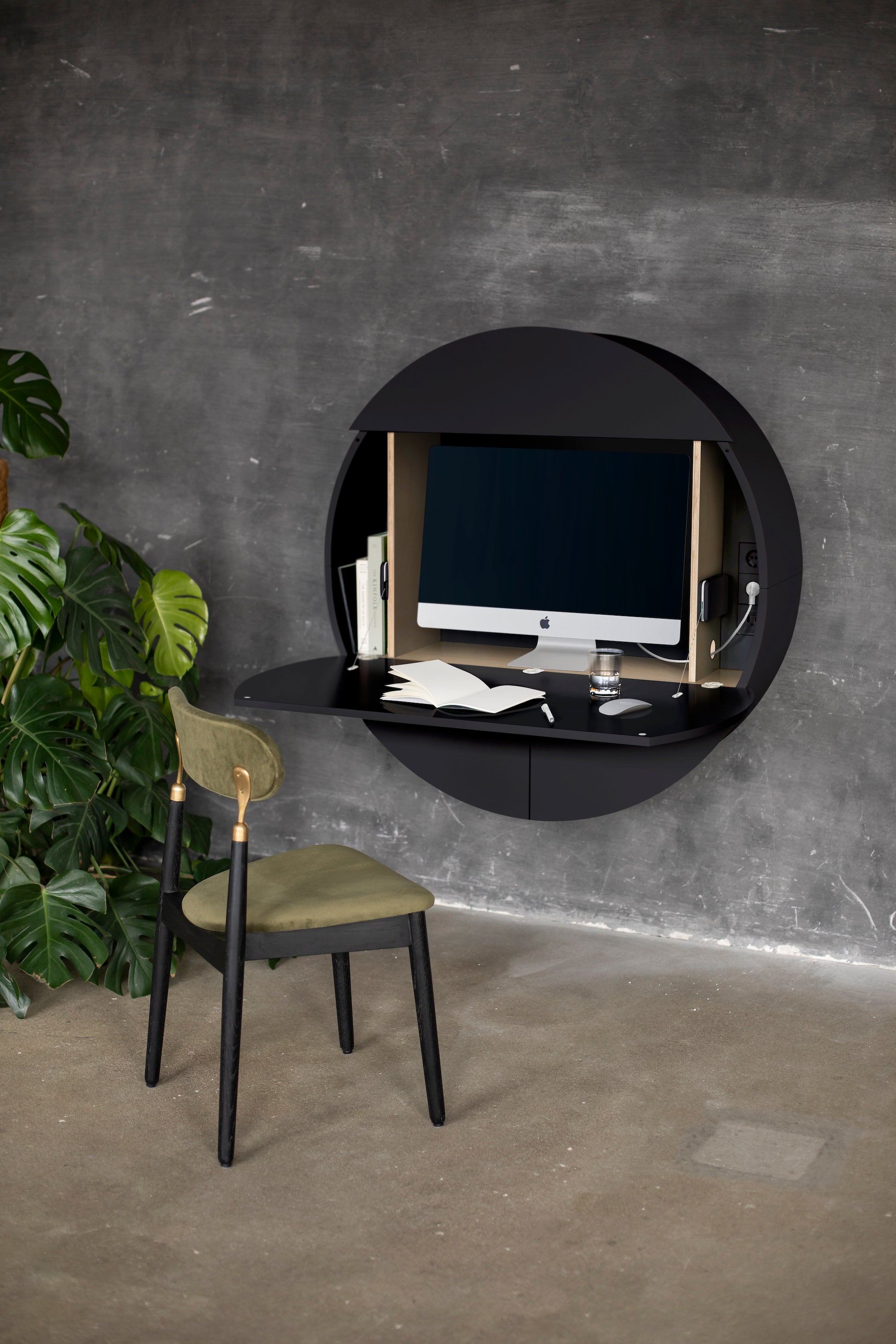 multifunctional-black-cabinet-pill-extra