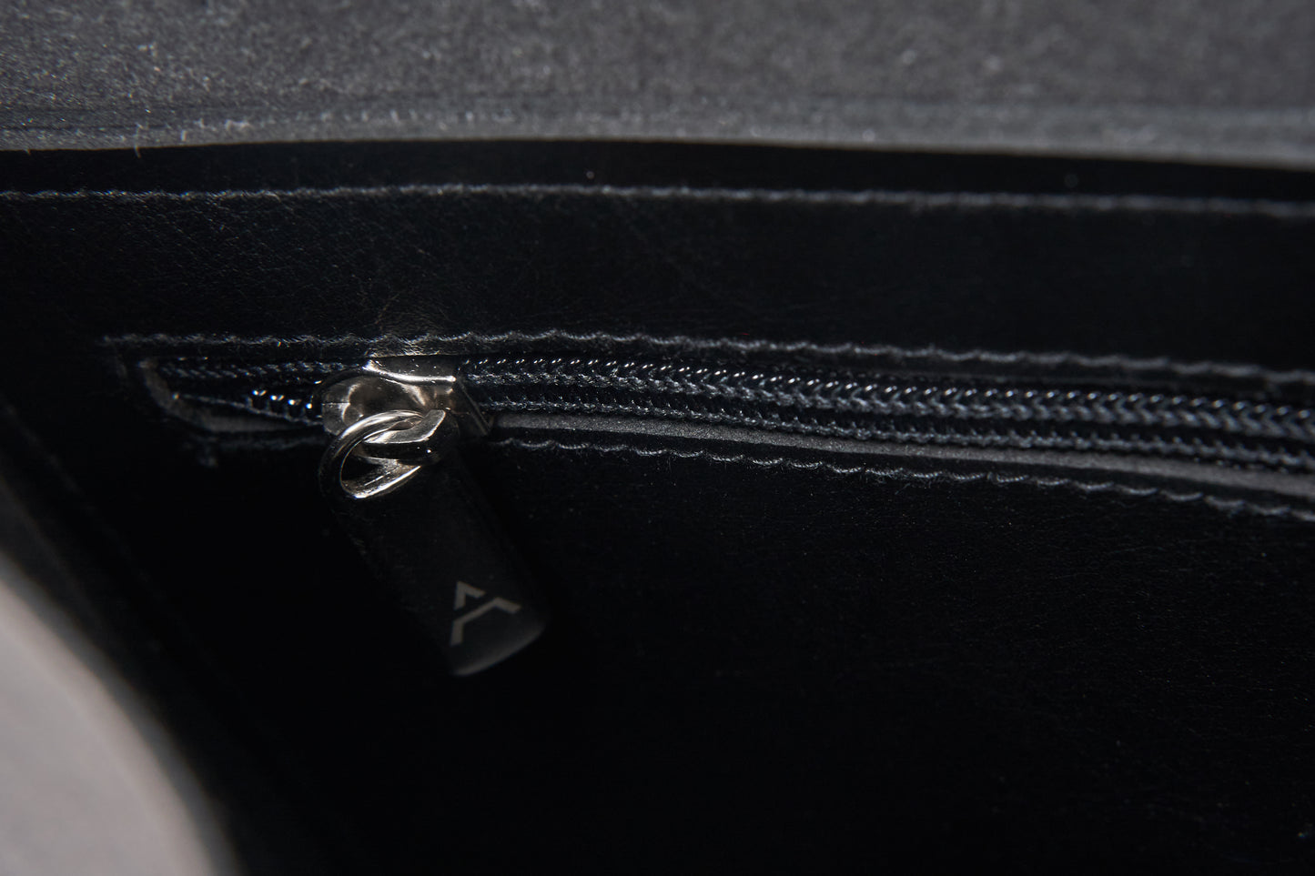 Hybrid Vegan Tote Black