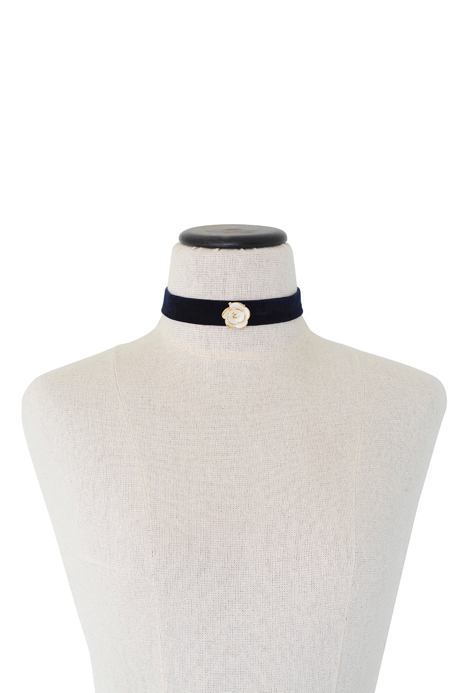 Golden White Cloud Rose Velvet Choker