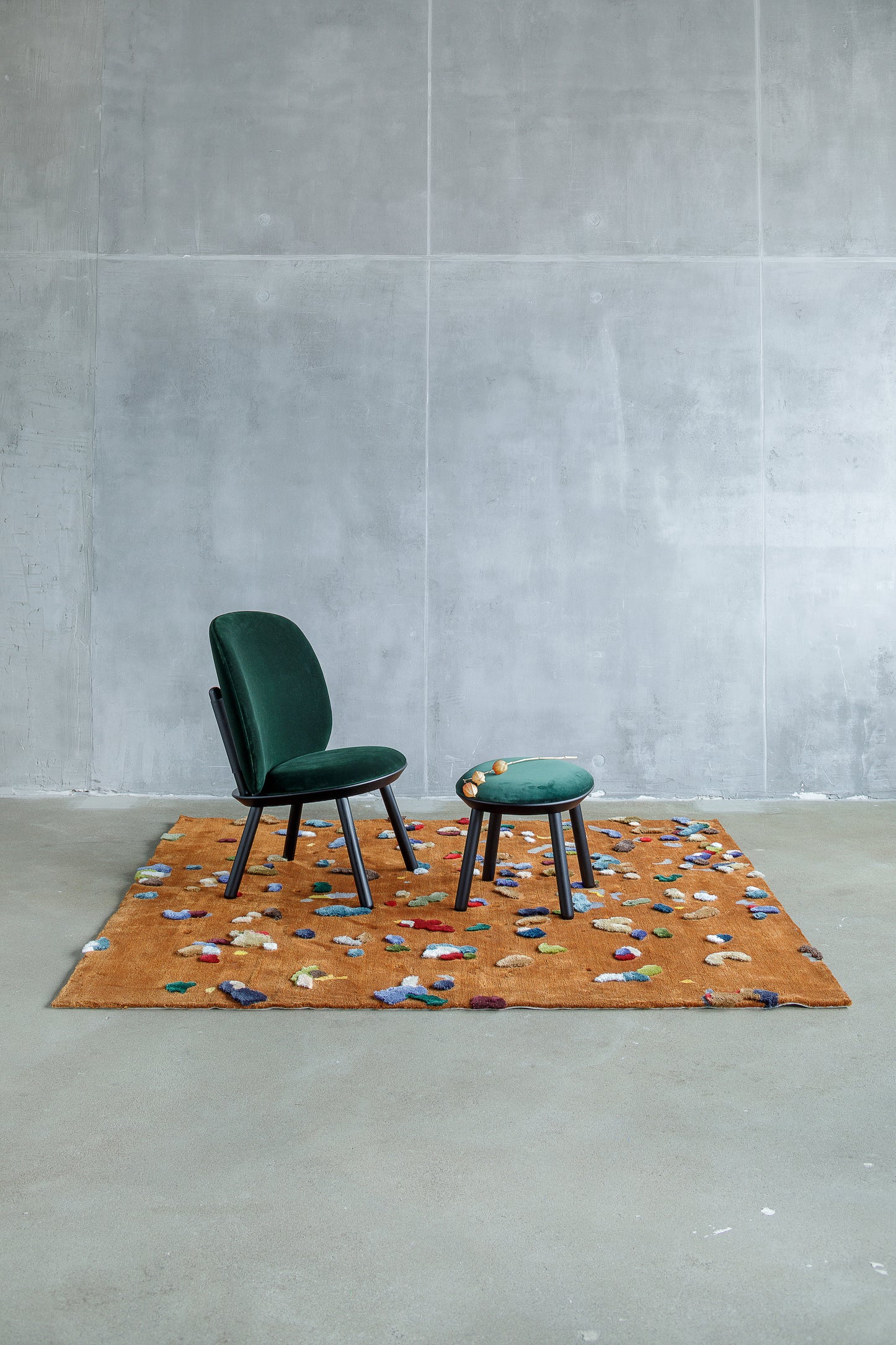 Green Naïve Low Velour Accent Chair & ottoman