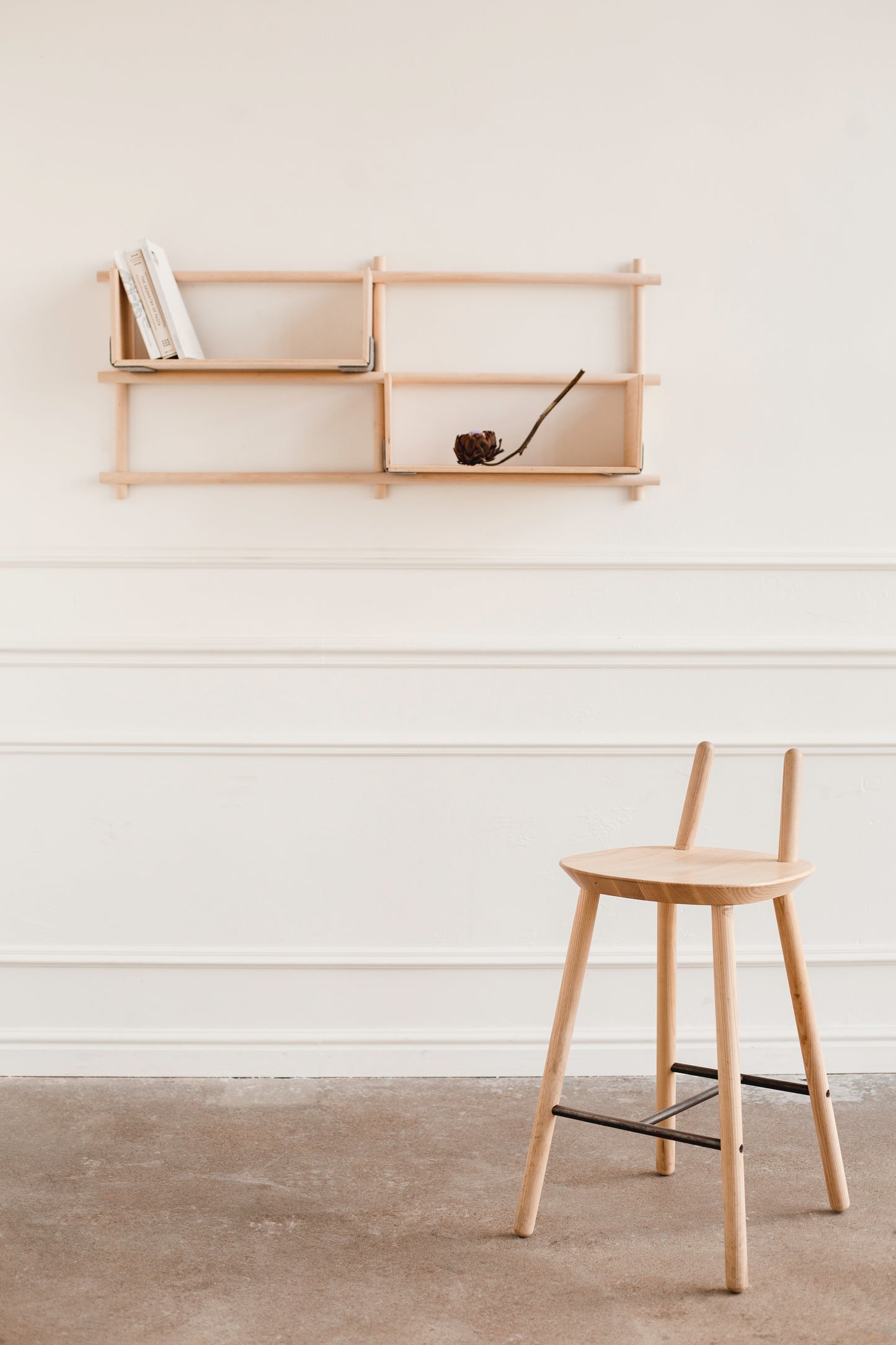 naïve-semi-bar-stool-solid-ash-natural-ash
