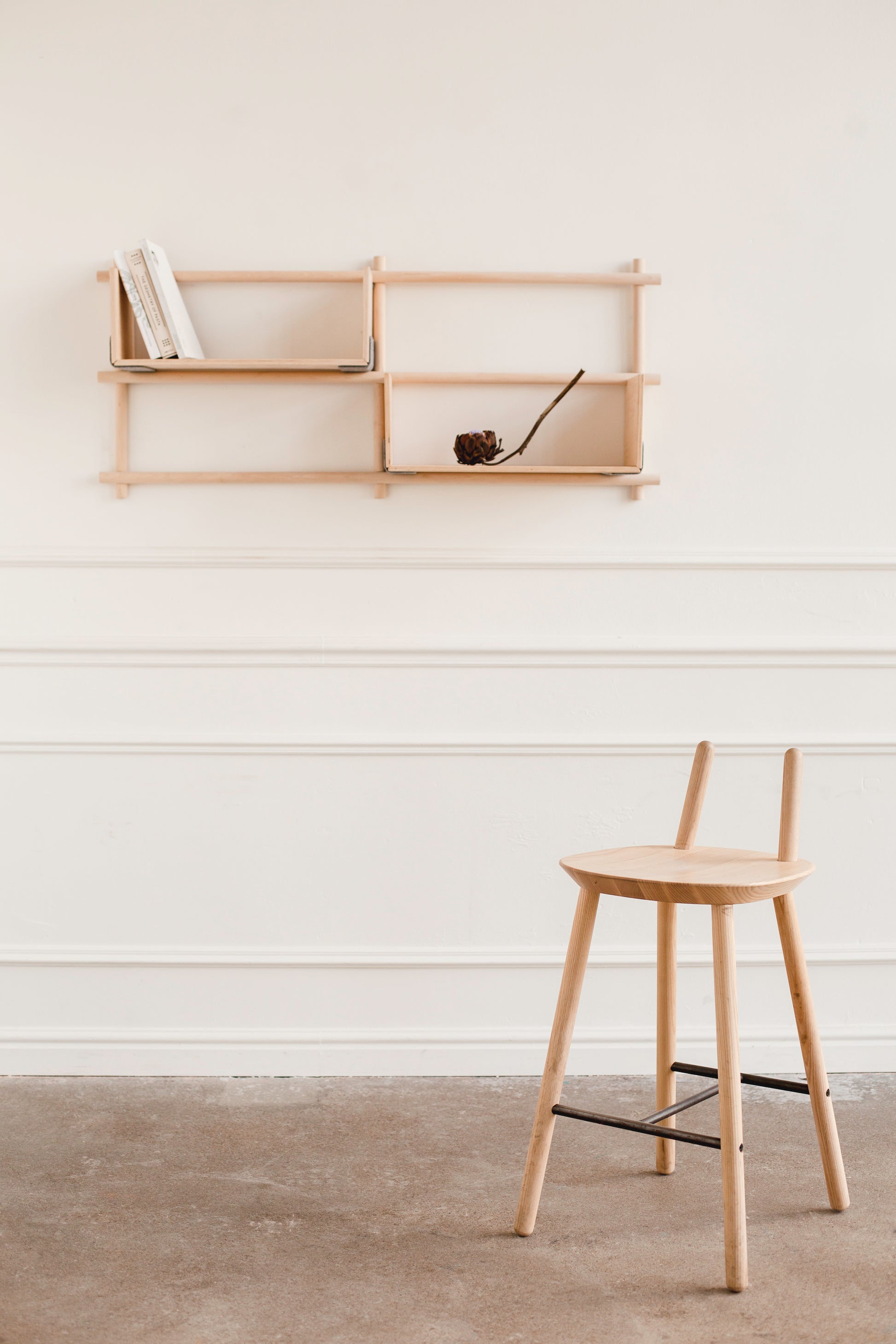 naïve-semi-bar-stool-solid-ash-natural-ash