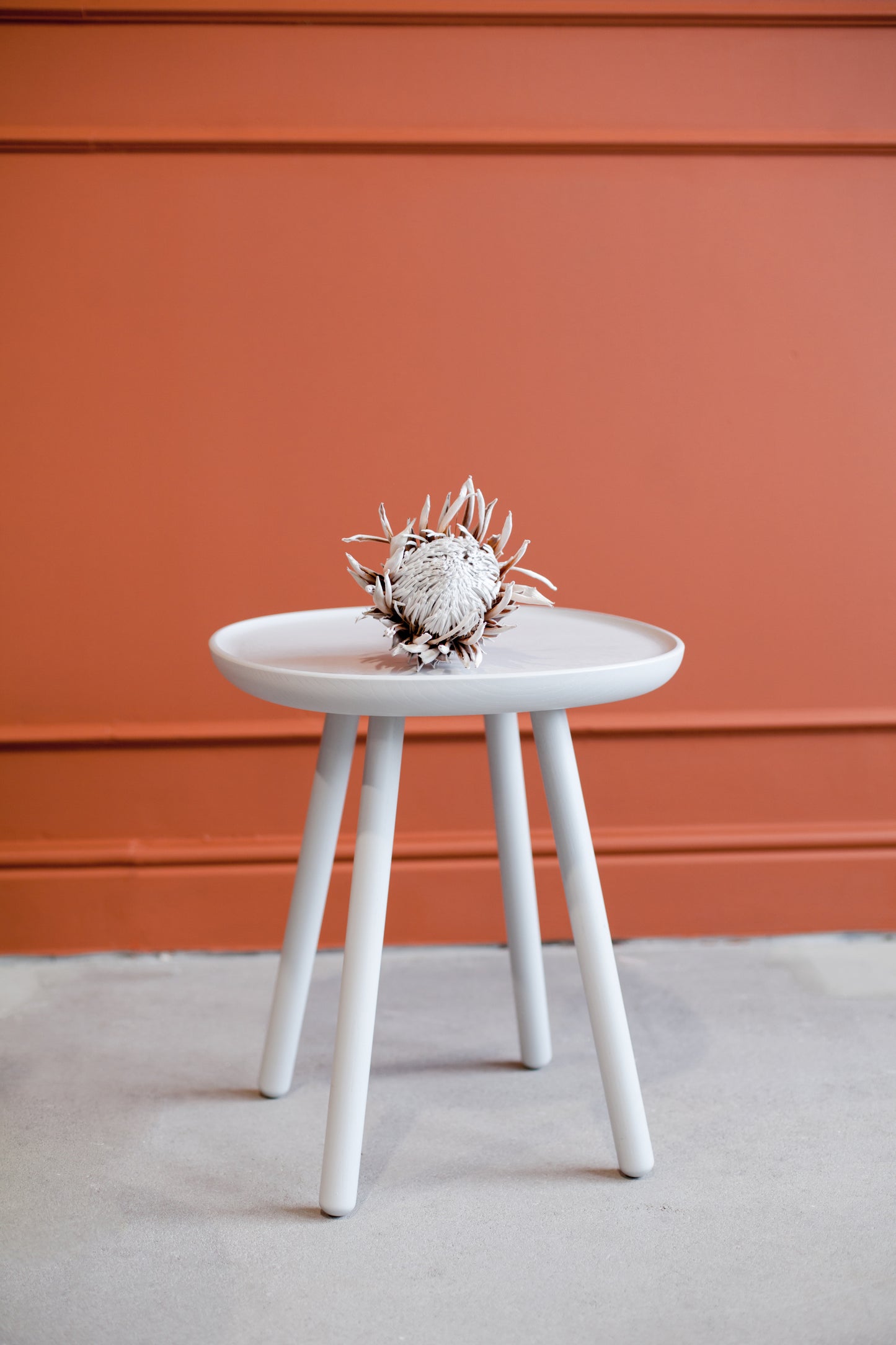 Naïve Side Table D450