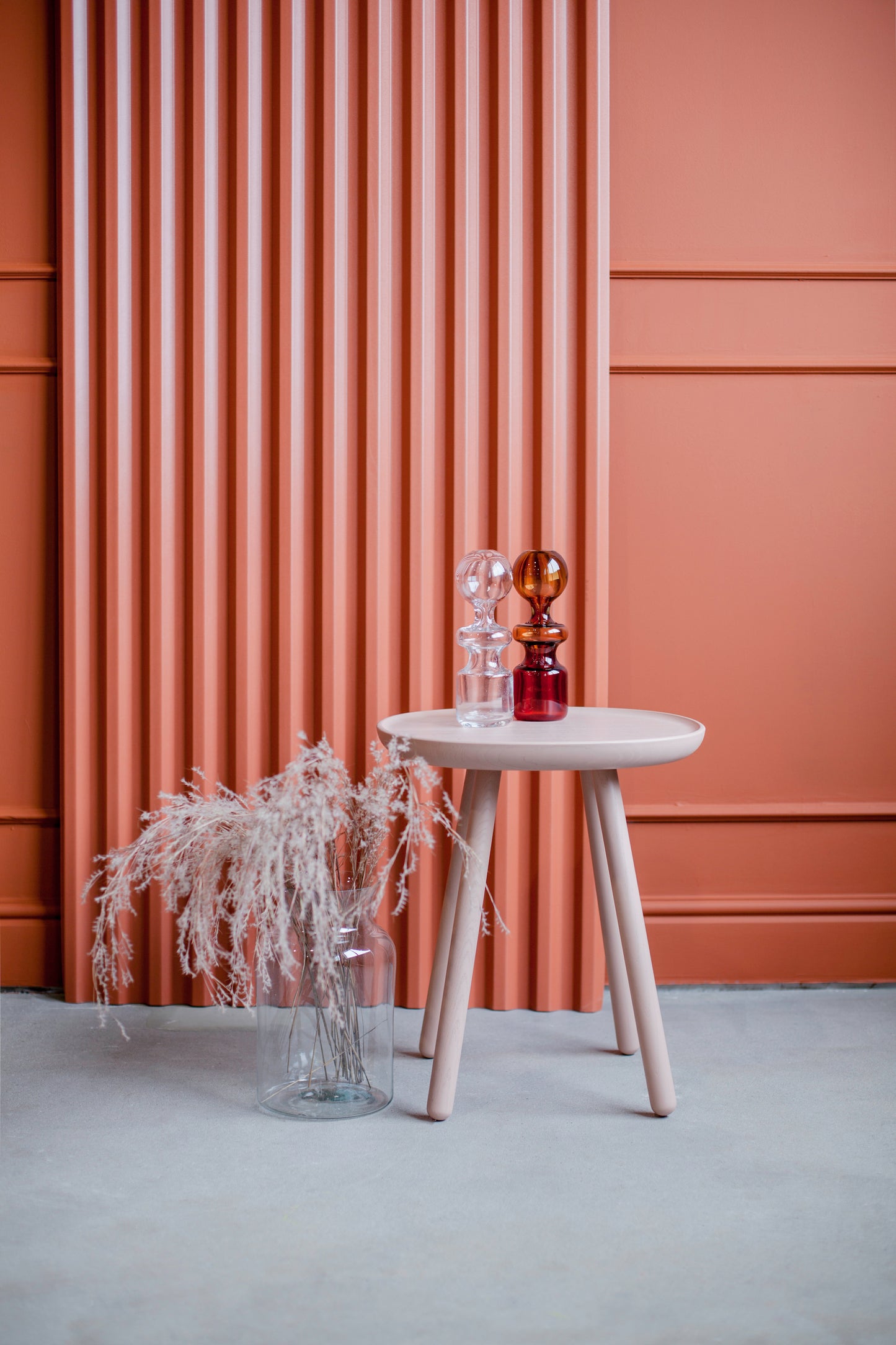 Naïve Side Table D450