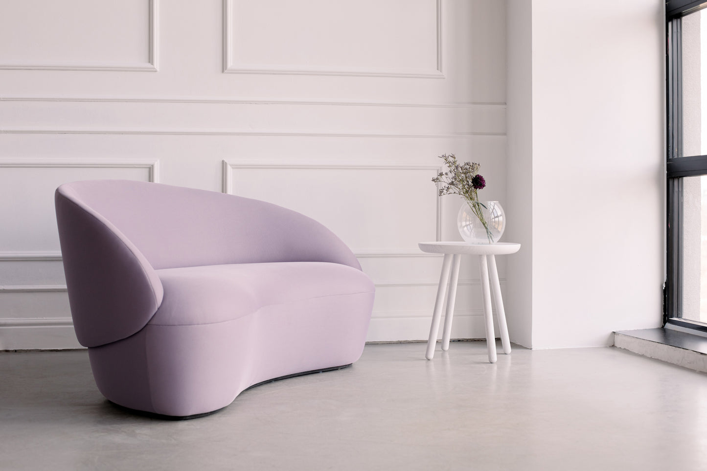 Naïve Side Table D450