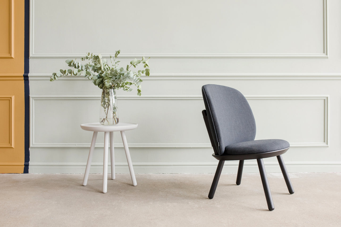 Naïve Side Table D450