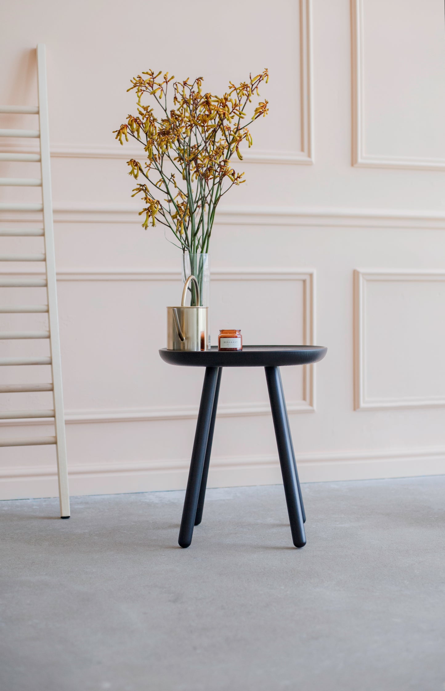 Naïve Side Table D450