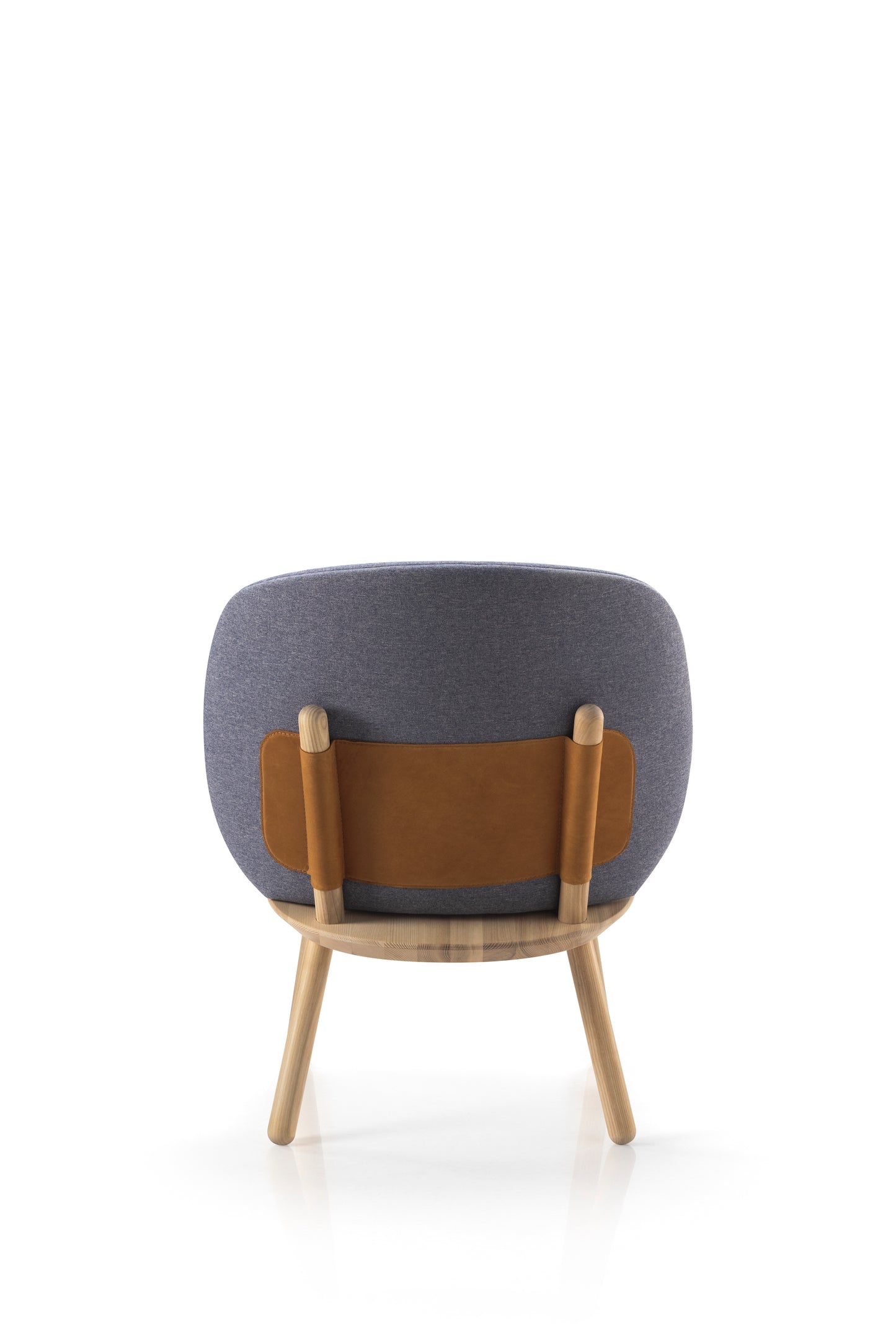 Naïve Low Chair Delius Gavi