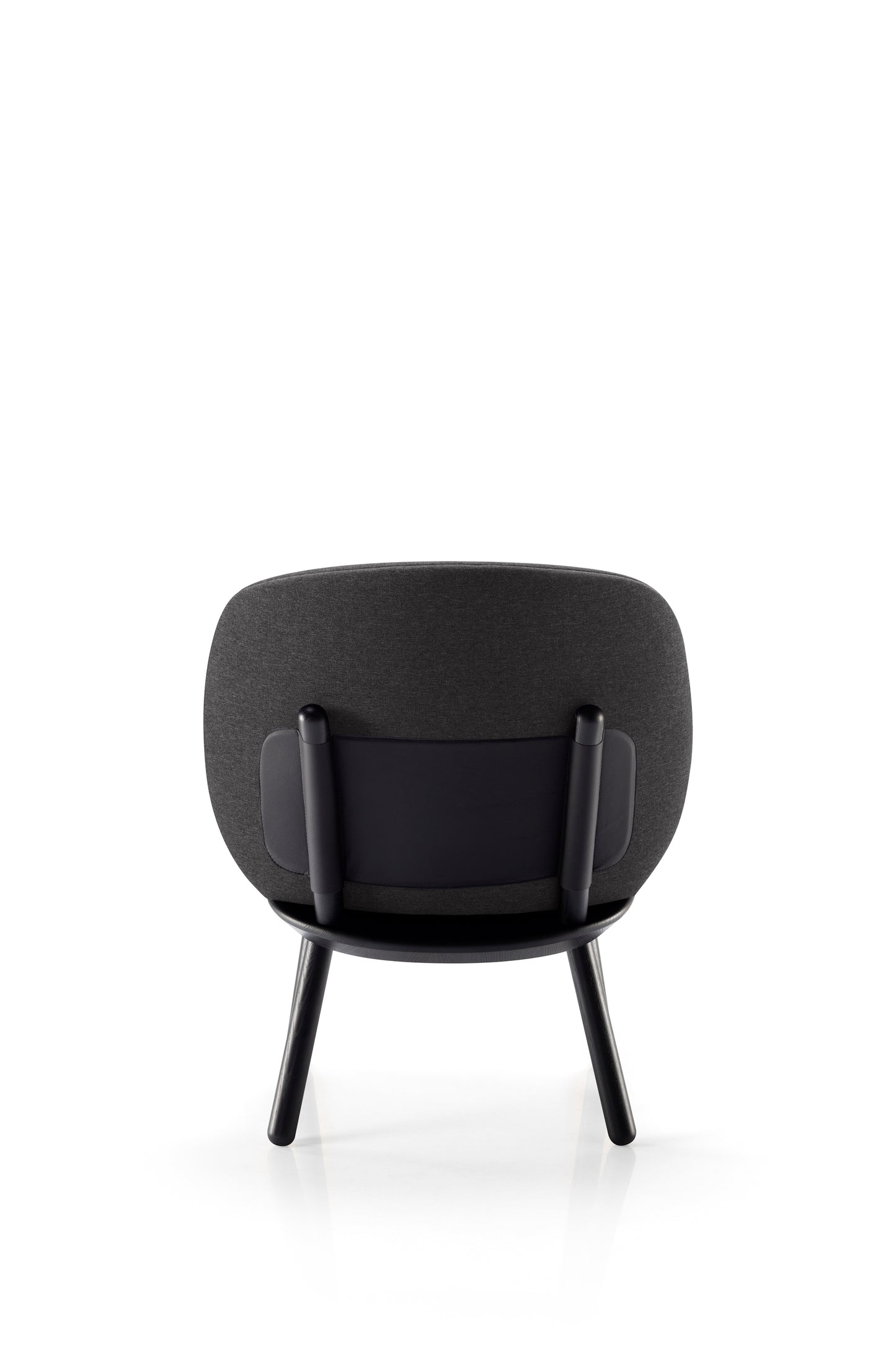 Naïve Low Chair Delius Gavi