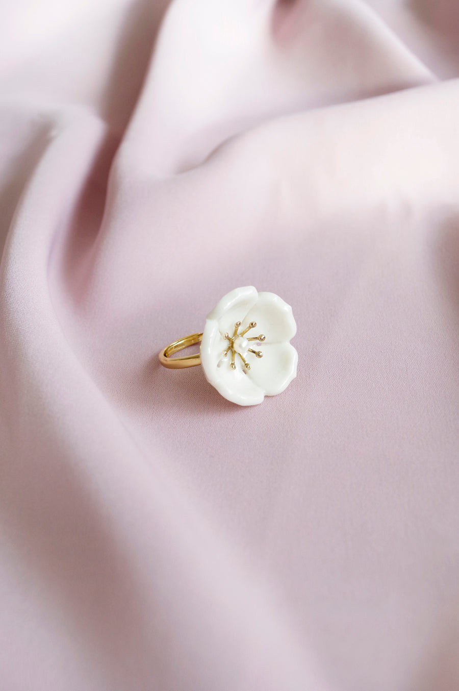 Snow-White Porcelain Plum Blossom Ring