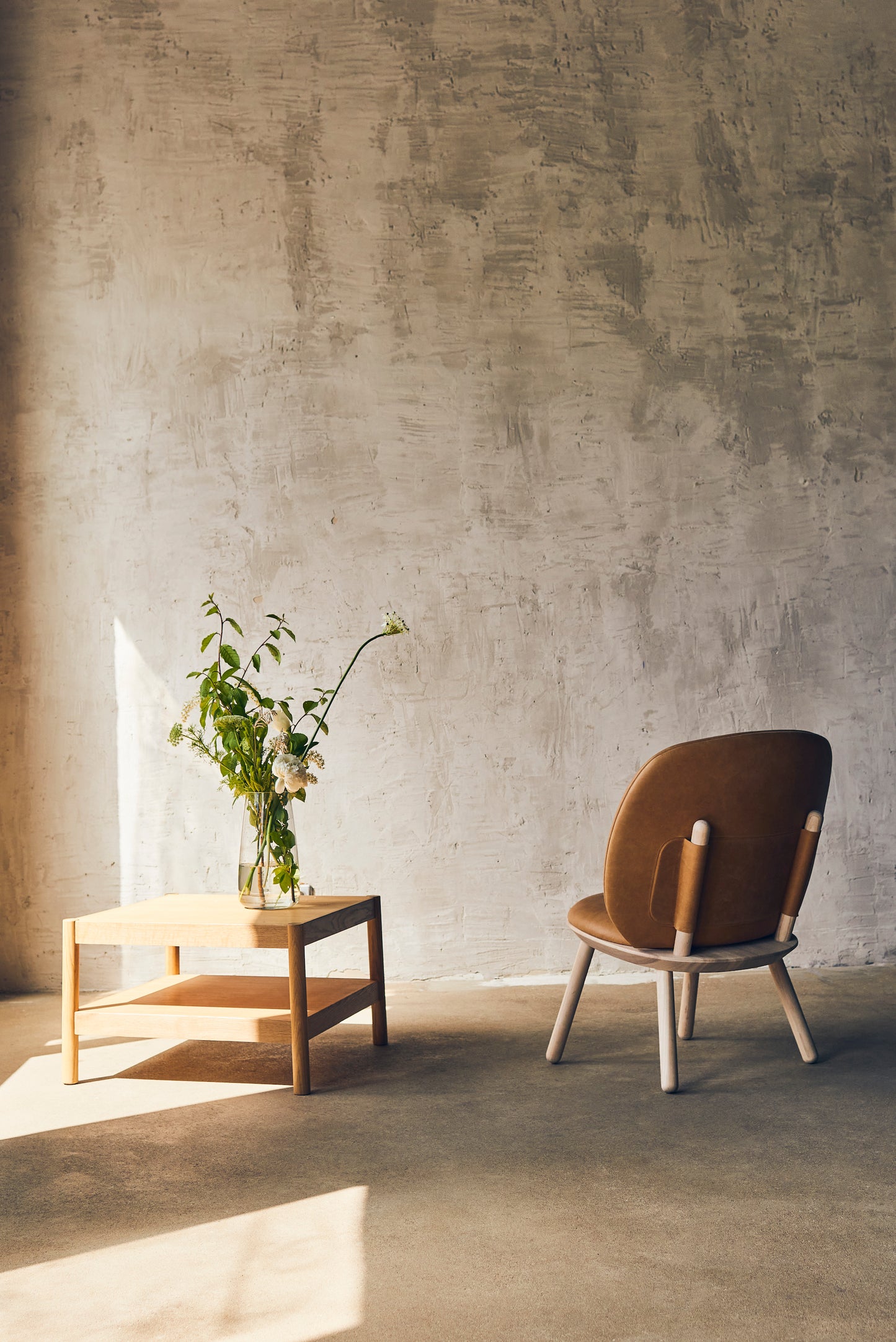 Naïve Low Chair Vintage Cognac Leather