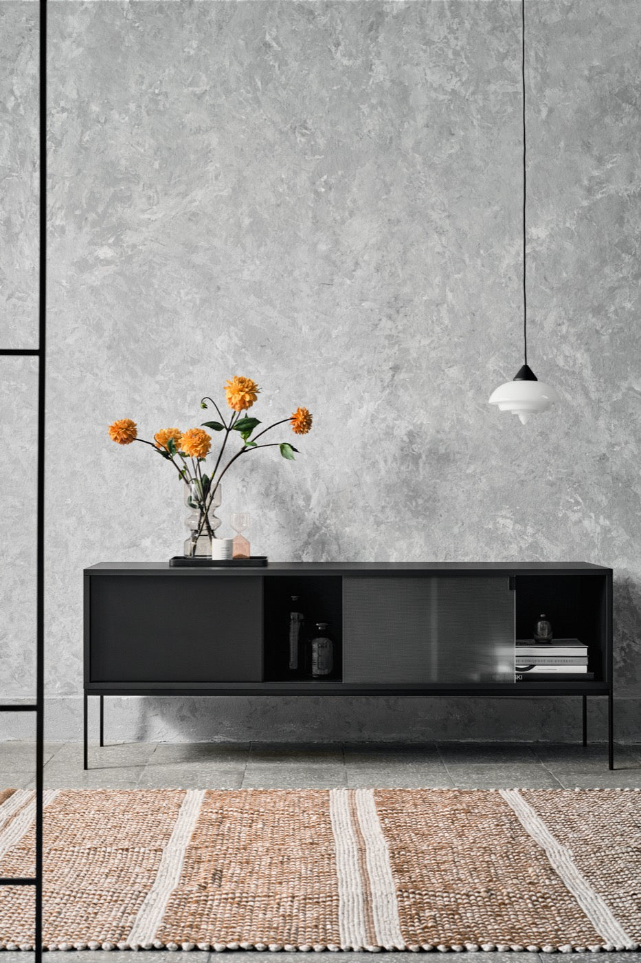 Met TV Stand