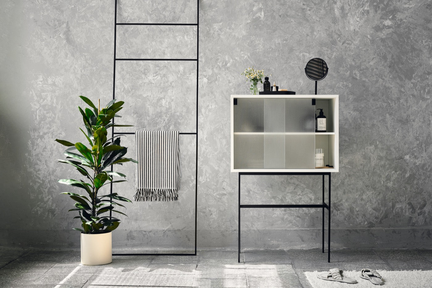 Lekko Cabinet