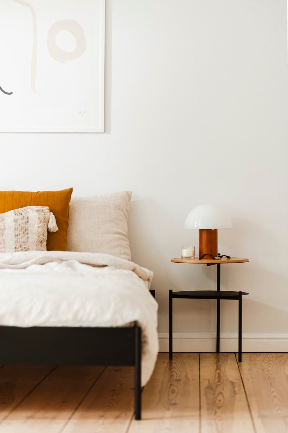 Tu Bedside Table