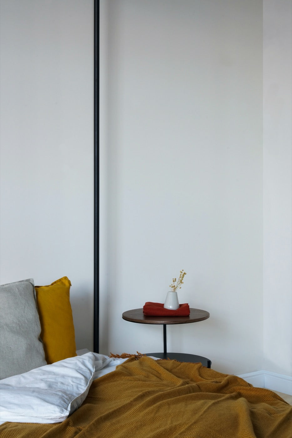 Tu Bedside Table