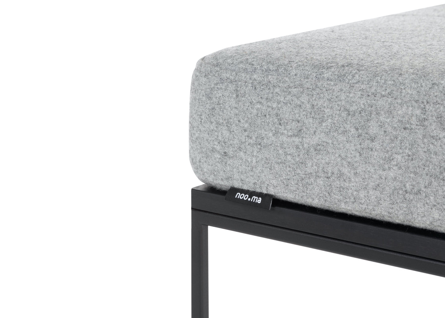 feo-oak-pouf-wool-universal-grey