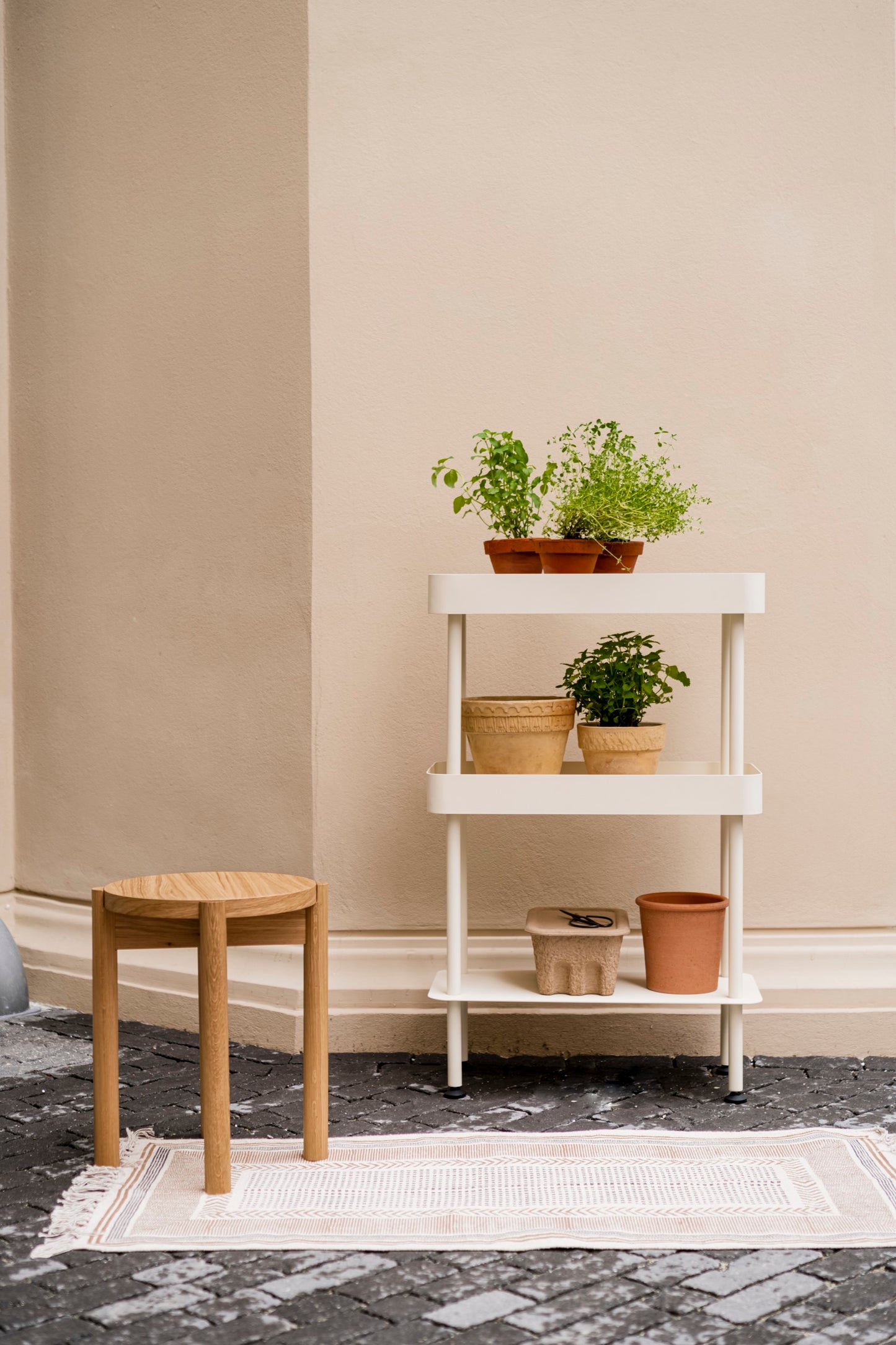 Hopp Oak Stool