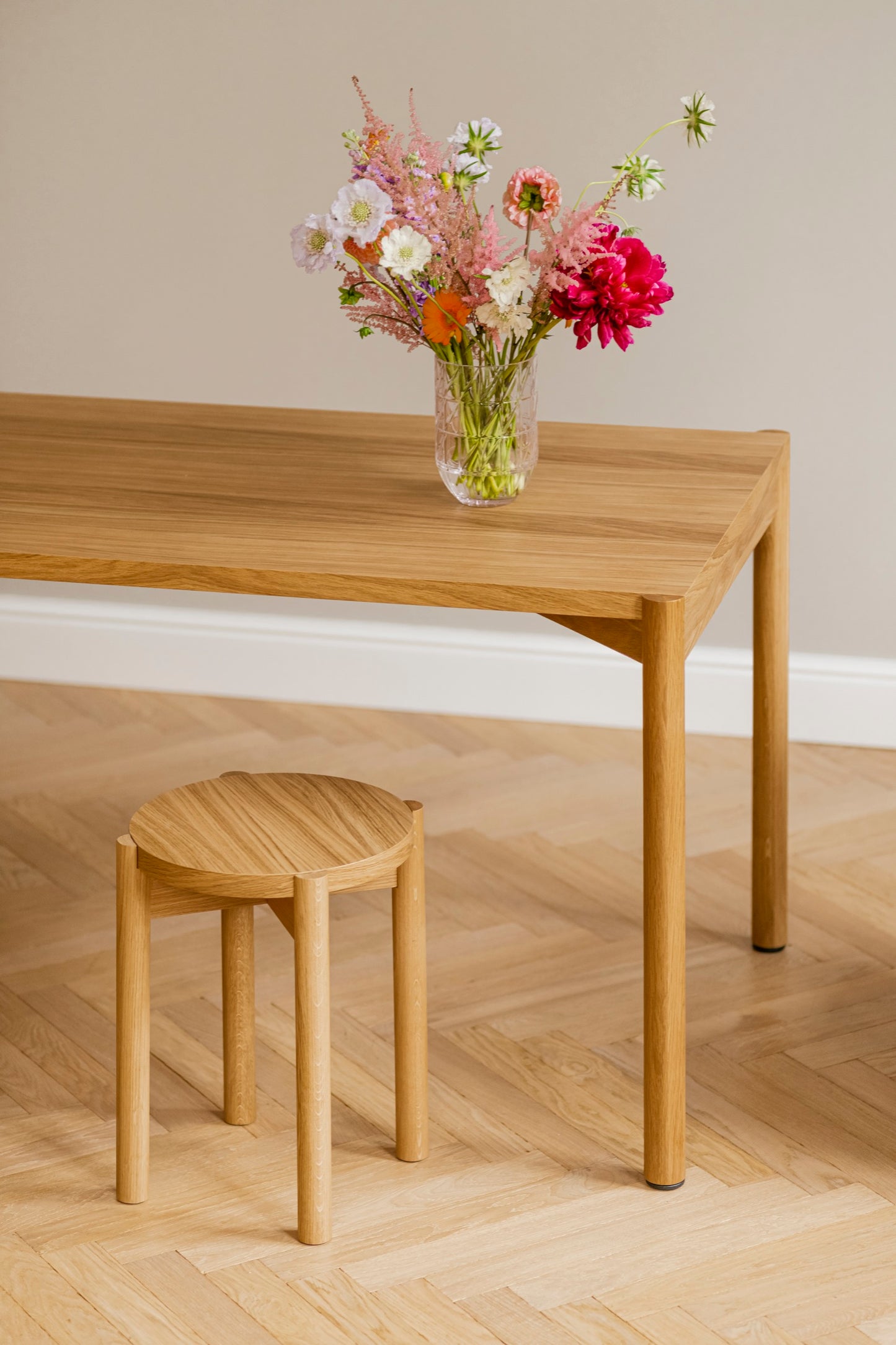 Hopp Oak Stool