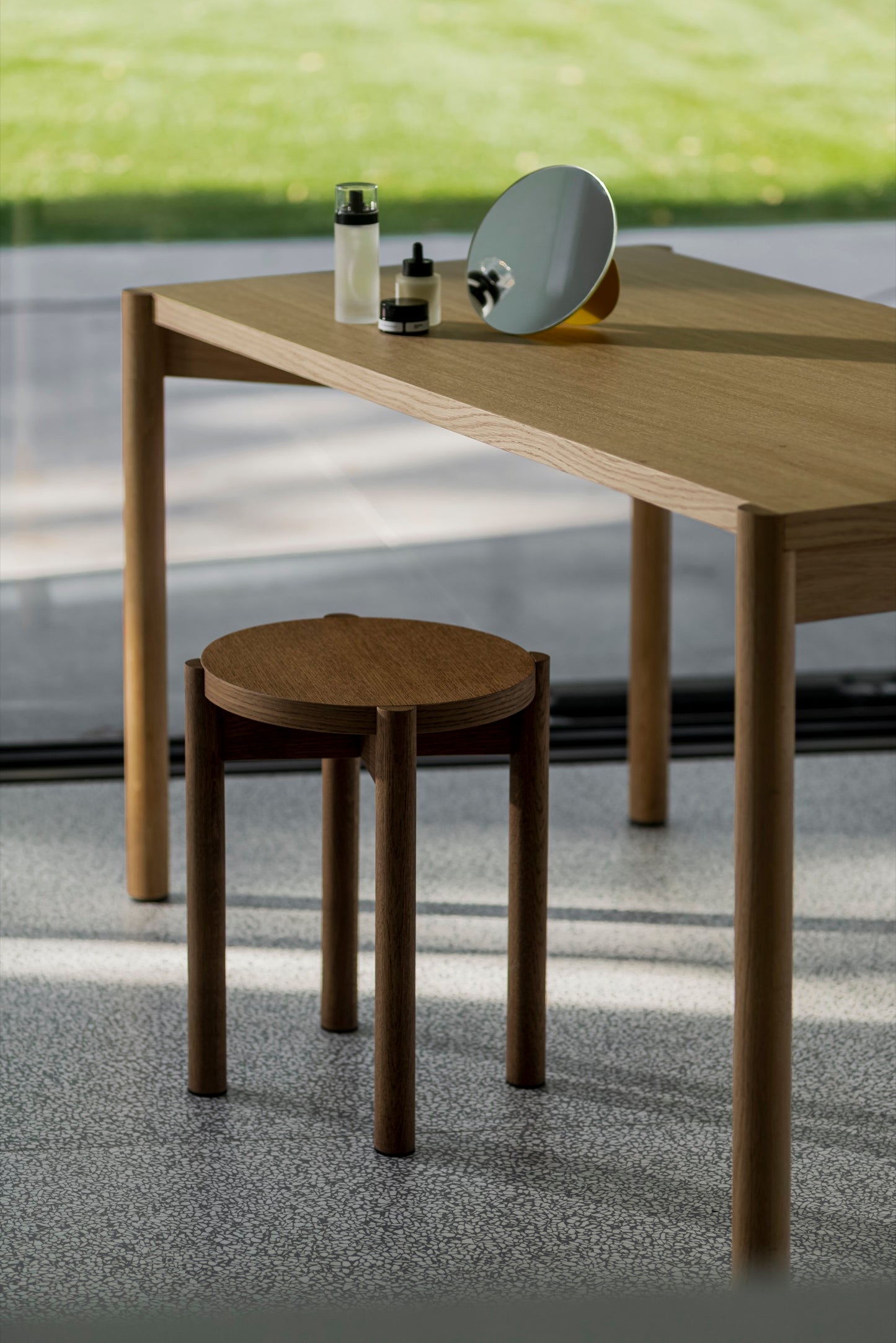 Hopp Oak Stool