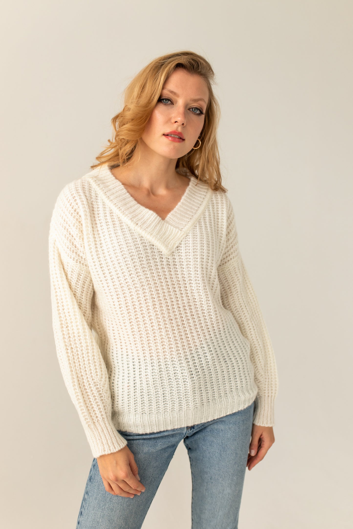 V Merino Wool Sweater- Ecru