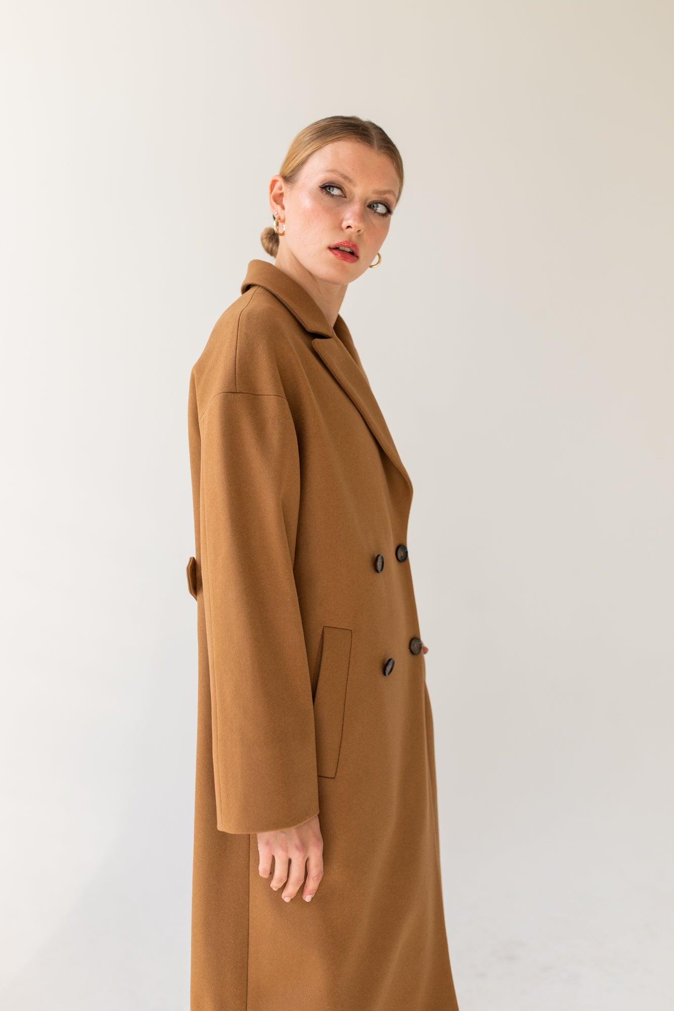 Caramel-double-breasted-cashmere-wool-coat