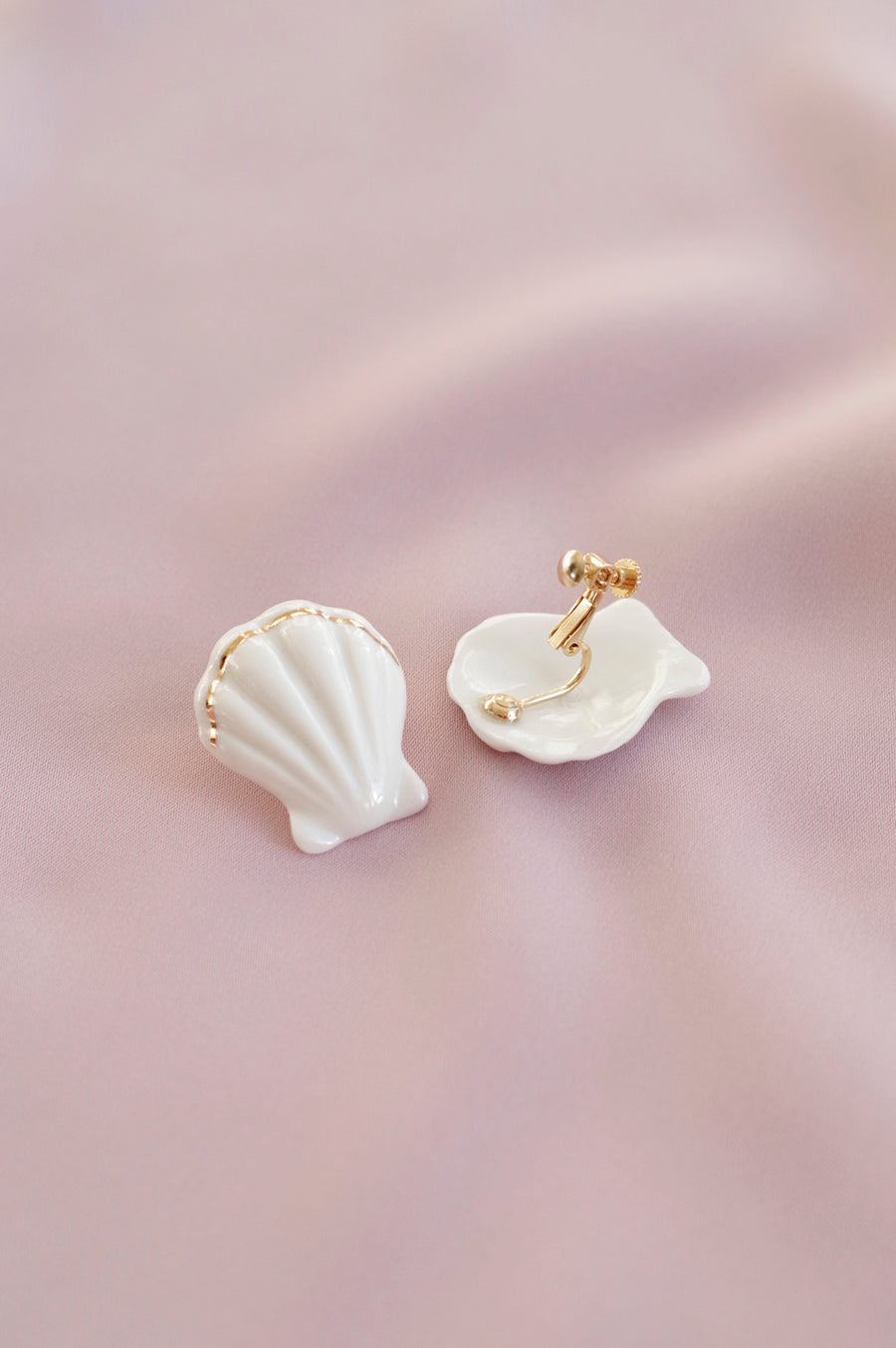 Porcelain Clam Shell Clip-On Earrings