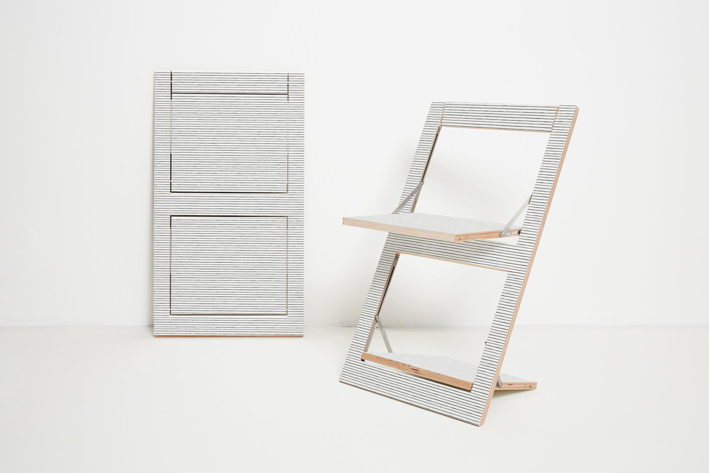 Fläpps Folding Chair – Watercolor Stripes