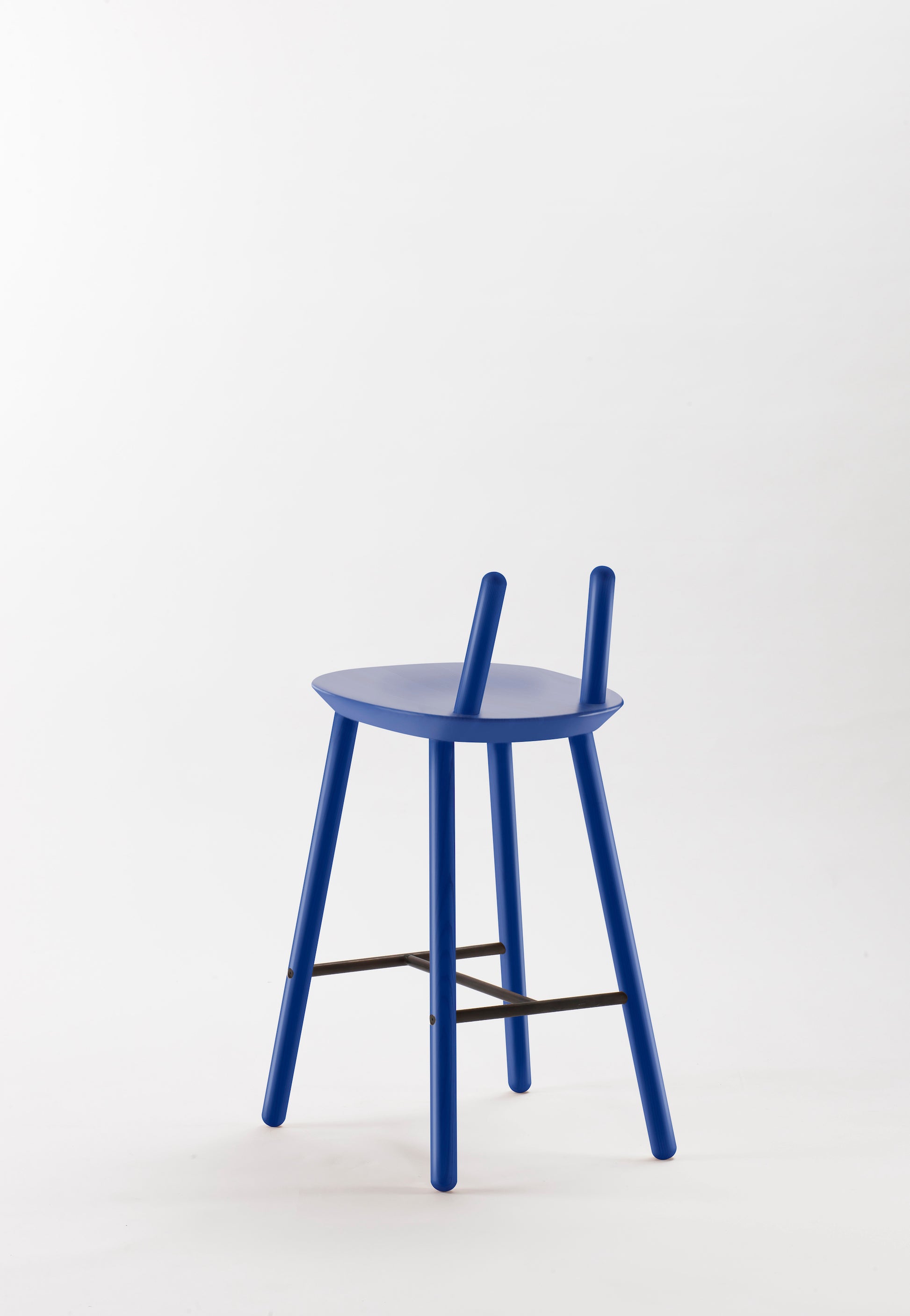 naïve-semi-bar-stool-solid-ash-blue