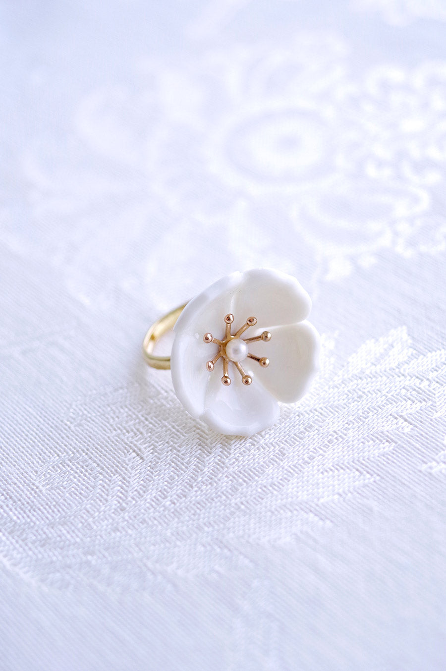 Snow-White Porcelain Plum Blossom Ring