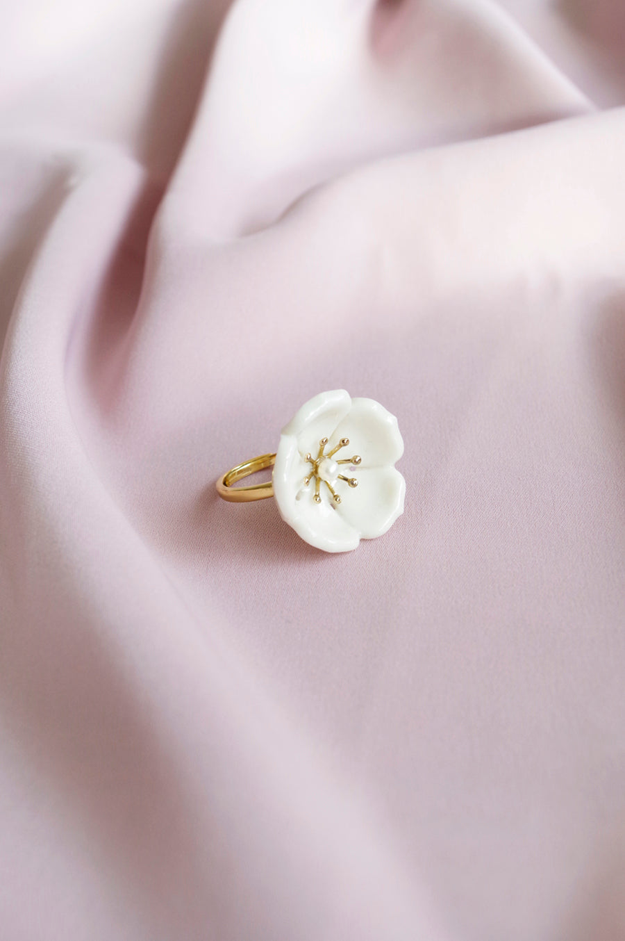 Snow-White Porcelain Plum Blossom Ring