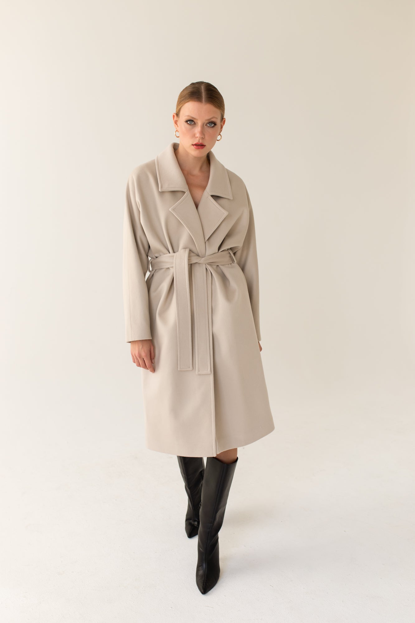 Discover sustainably made Oversize Light Beige Cashmere Wool Coat